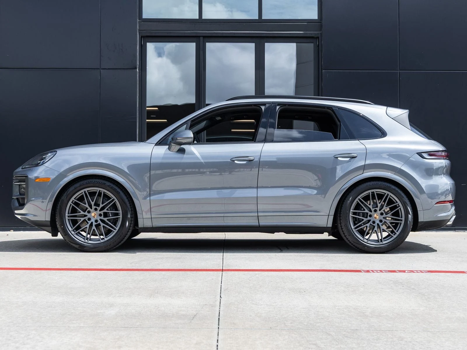2026 Porsche Cayenne (3rd Generation), 2/20