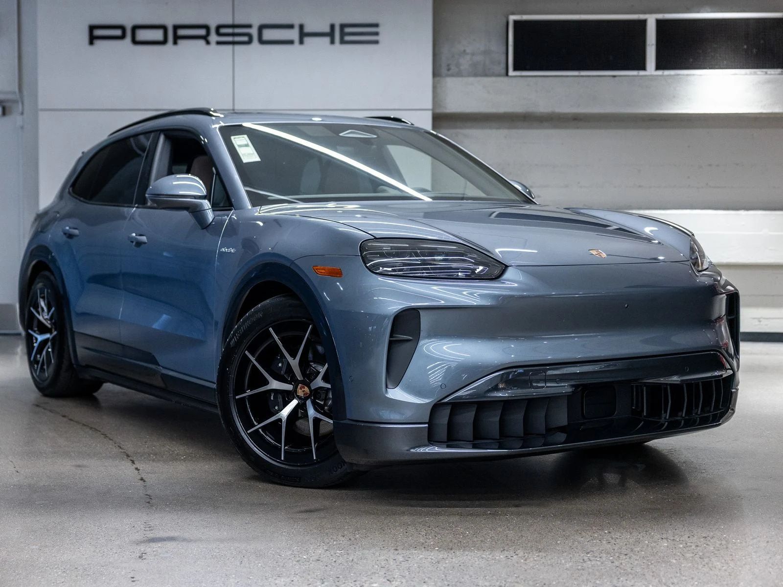 2026 Porsche Cayenne Electric (E4), 10/20
