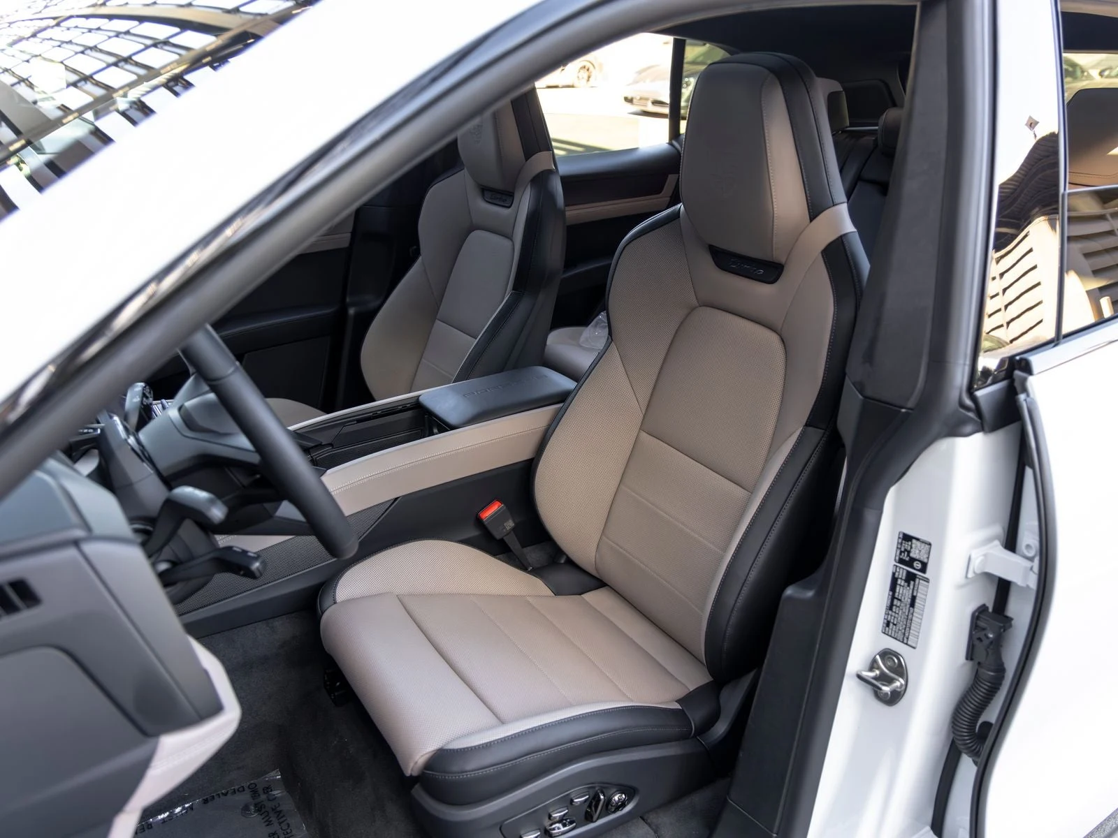 2026 Porsche Cayenne Turbo Electric (E4), 5/20