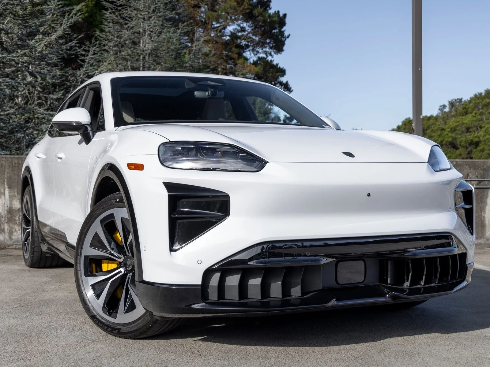 2026 Porsche Cayenne Turbo Electric (E4), 9/20