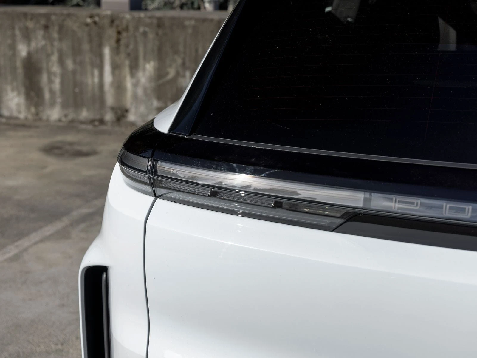 2026 Porsche Cayenne Turbo Electric (E4), 18/20