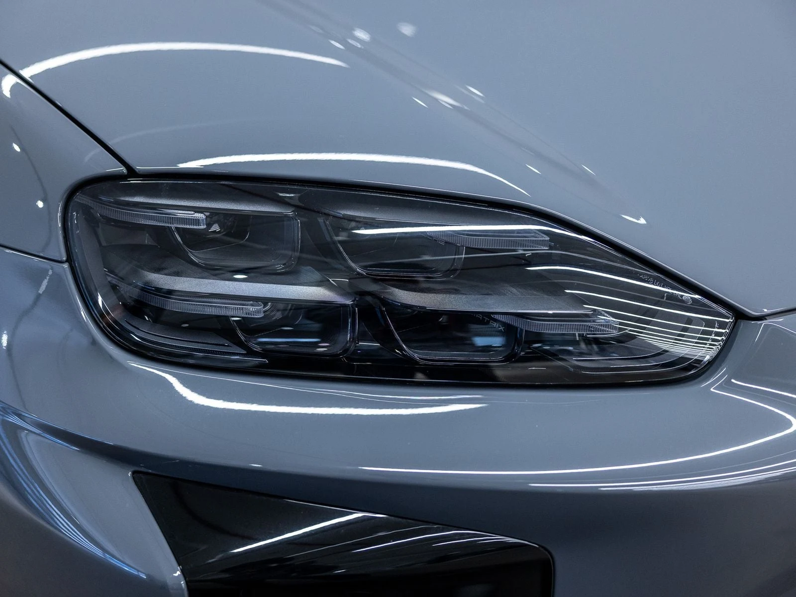 2026 Porsche Cayenne Turbo Electric (E4), 14/20