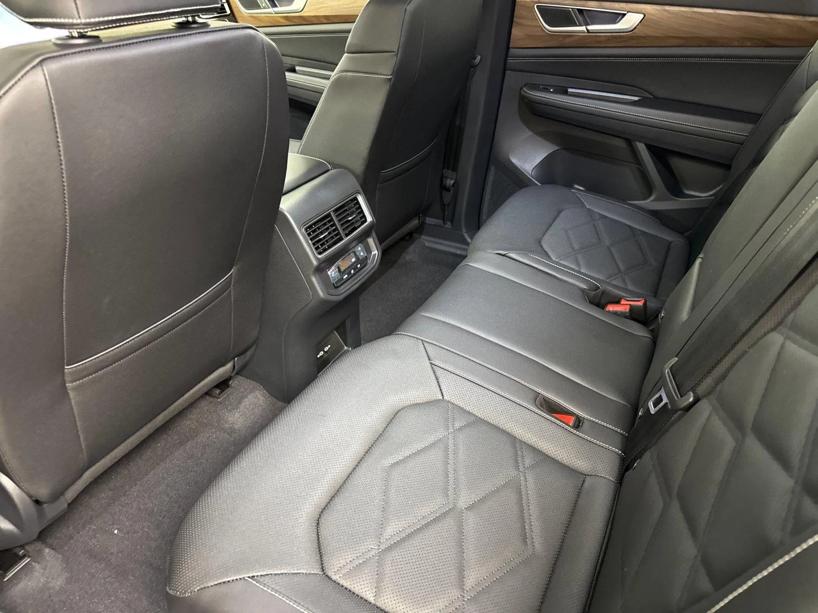 2026 Volkswagen Atlas 2.0T SE (2024 Update), 11/20