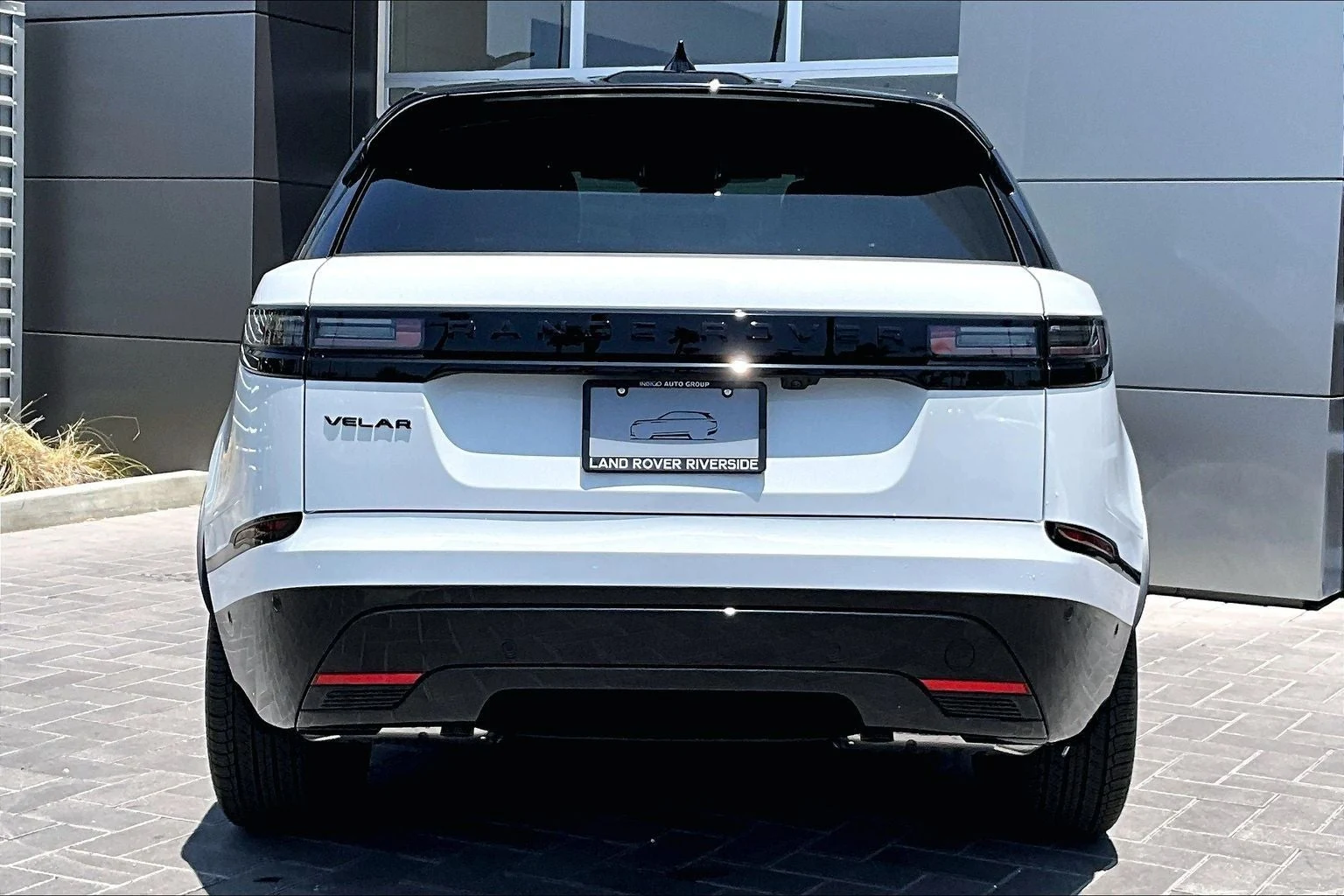2026 Land Rover Range Rover Velar Dynamic SE (L560), 4/14