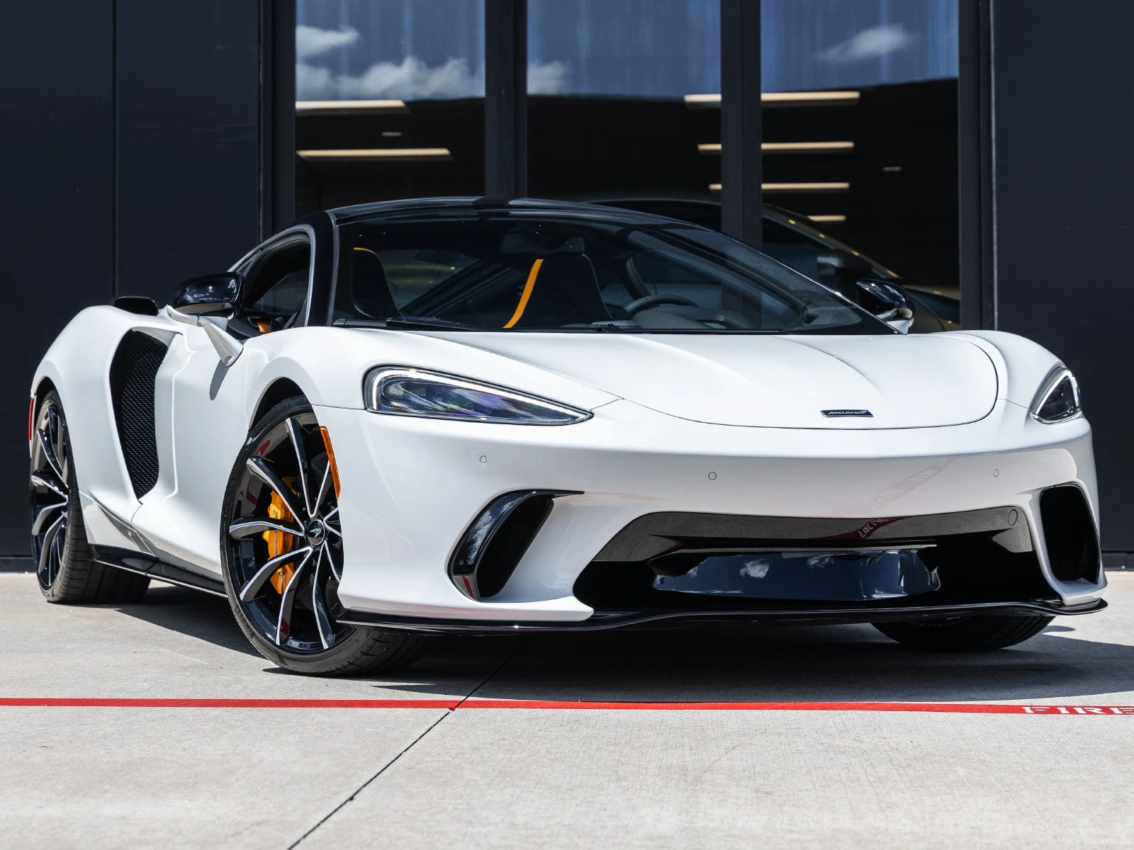2026 McLaren GTS Performance, 3/20