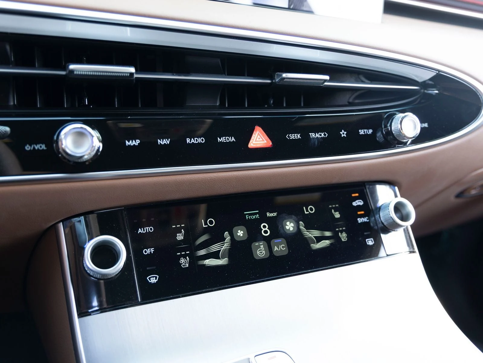 2026 Genesis GV70 2.5T Advanced (2024 Update), 20/20