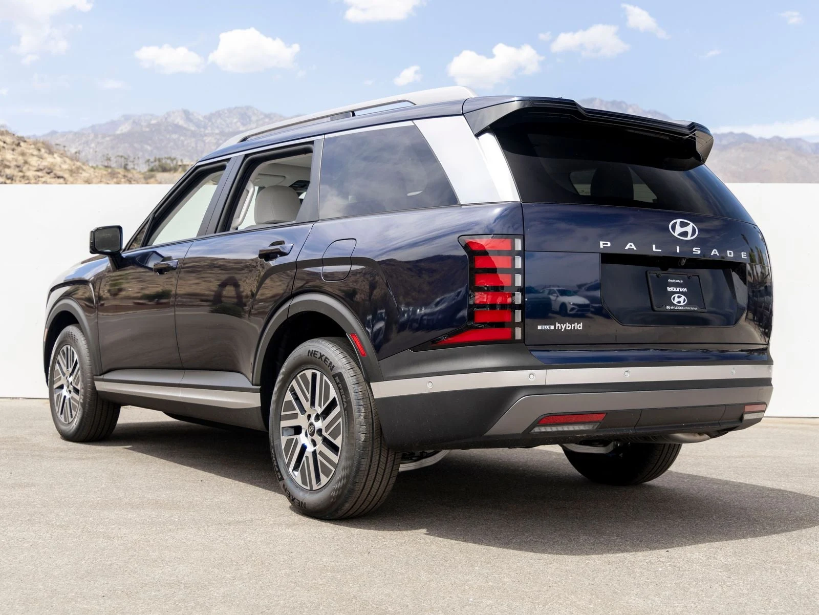 2026 Hyundai Palisade Hybrid Blue SEL Premium 8 Passenger (LX3), 4/20