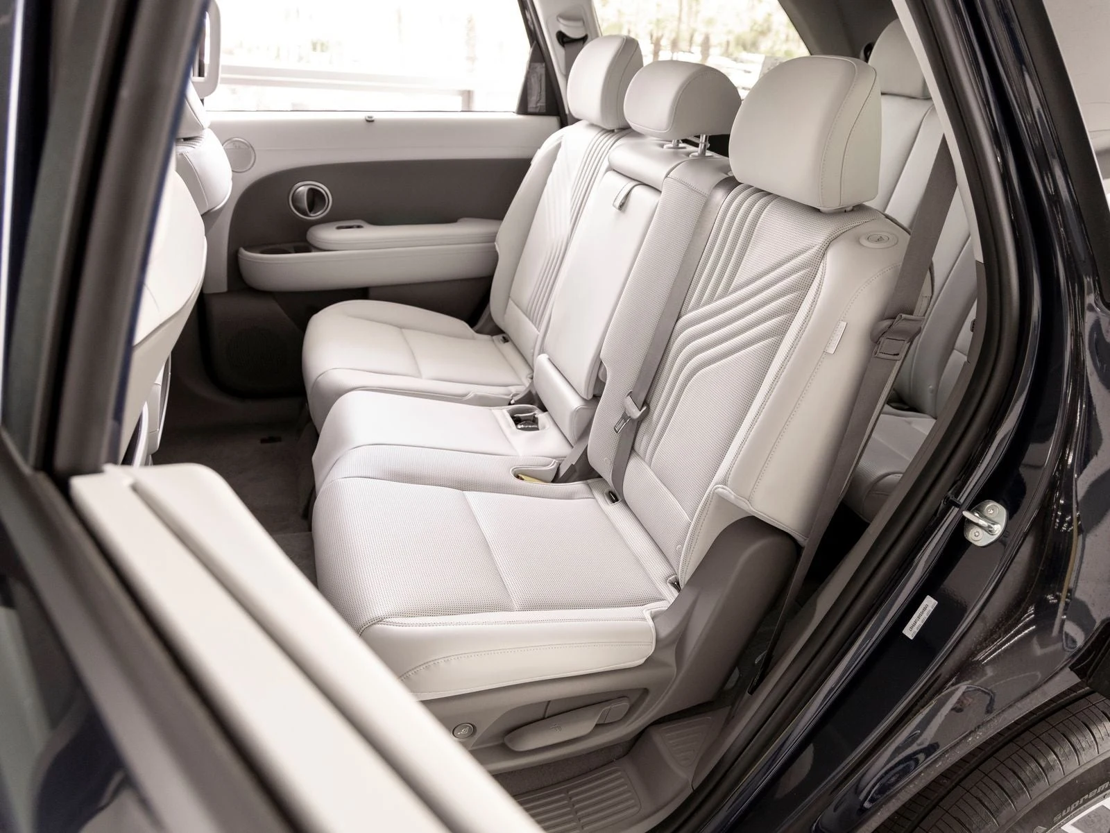 2026 Hyundai Palisade Hybrid Blue SEL Premium 8 Passenger (LX3), 19/20