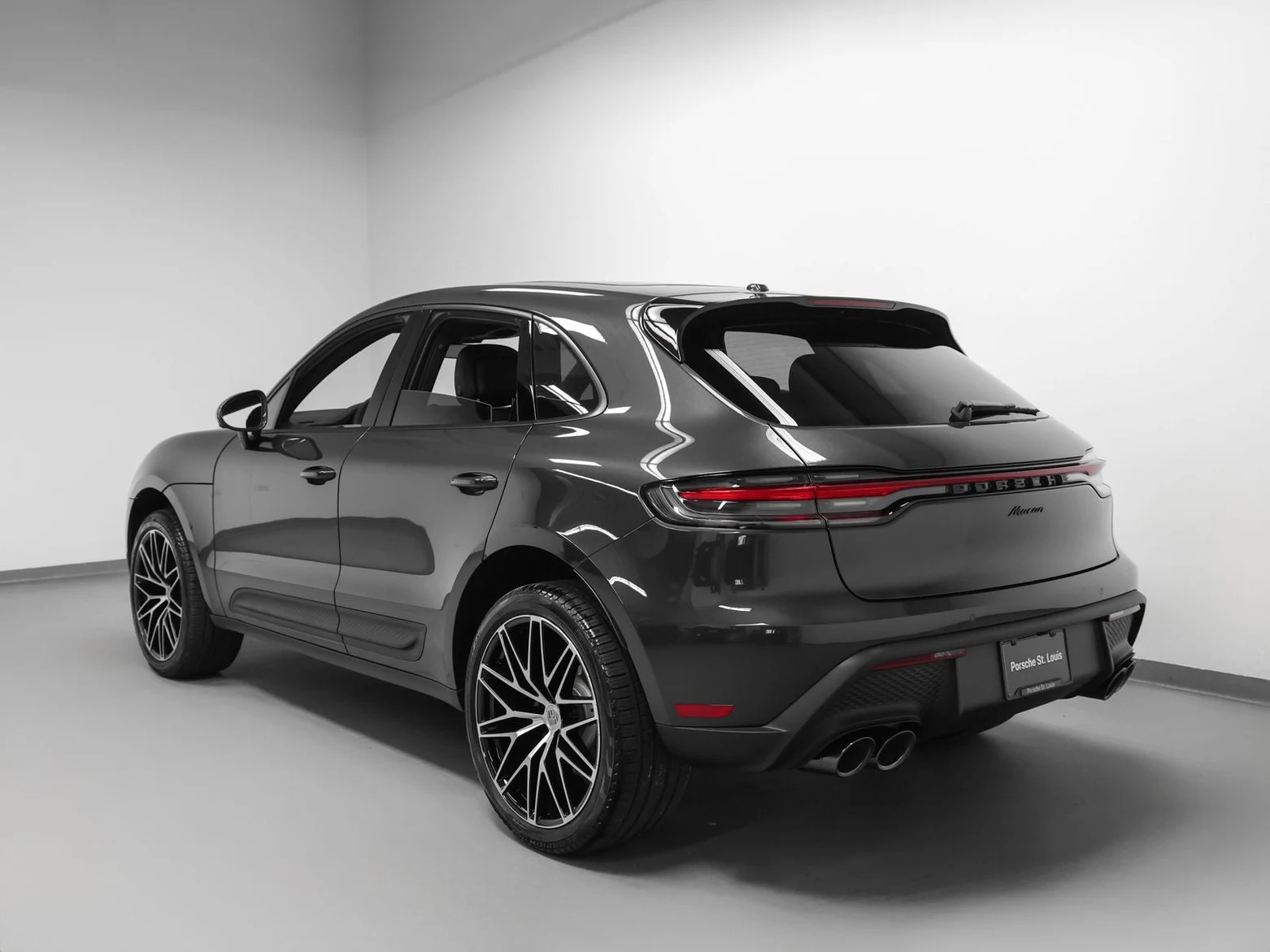 2026 Porsche Macan (95B), 3/20