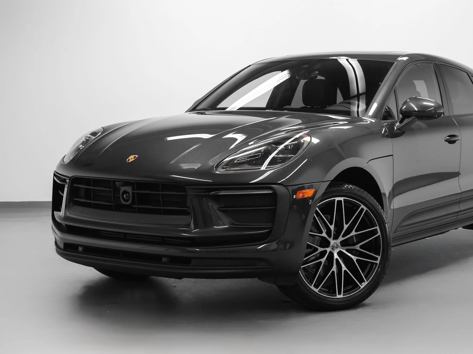 2026 Porsche Macan (95B), 6/20