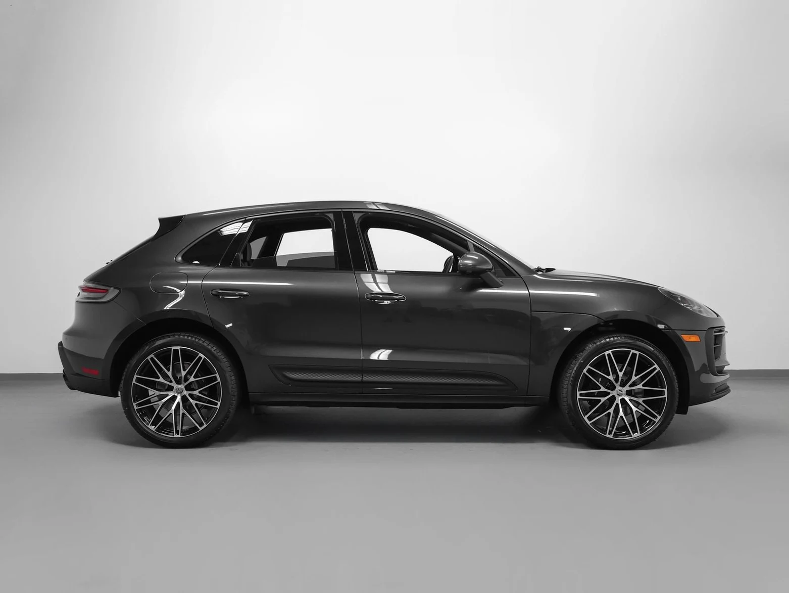 2026 Porsche Macan (95B), 12/20