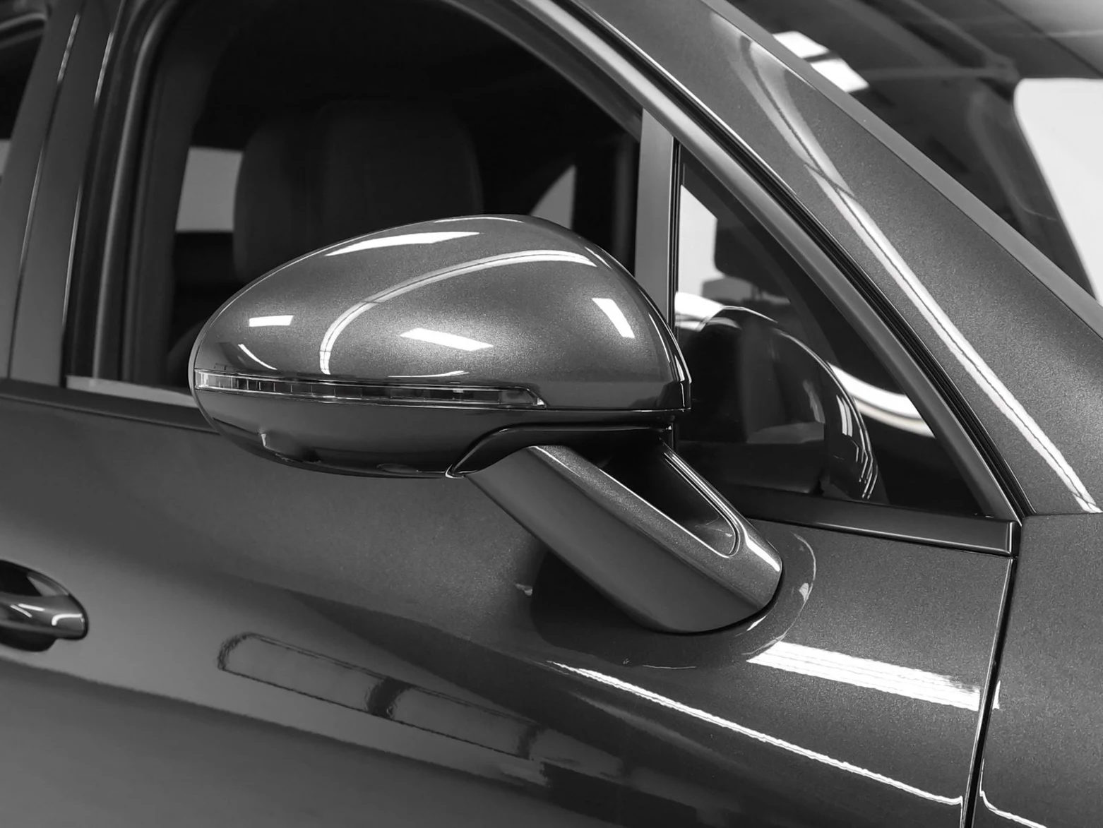 2026 Porsche Macan (95B), 13/20