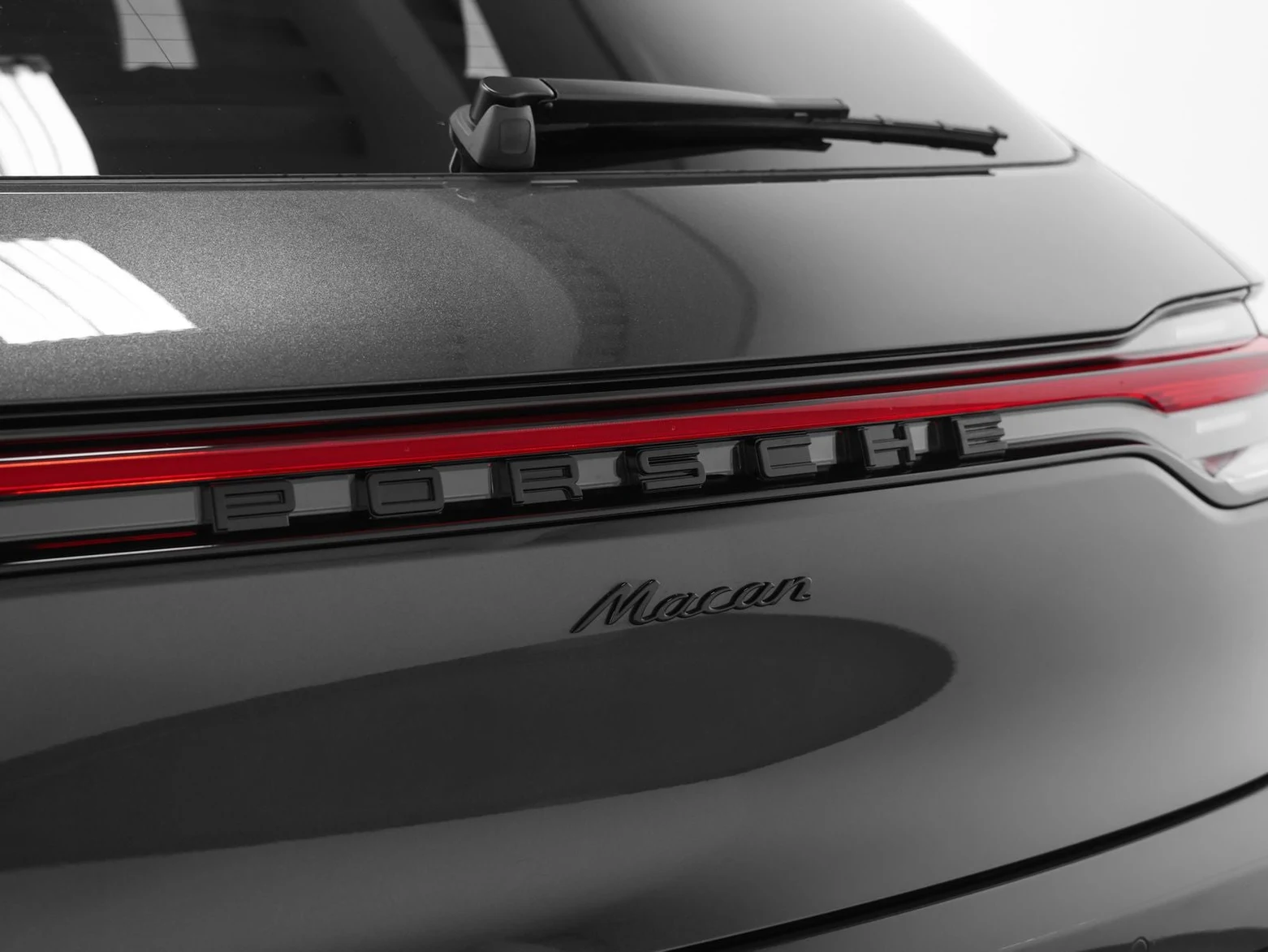 2026 Porsche Macan (95B), 18/20
