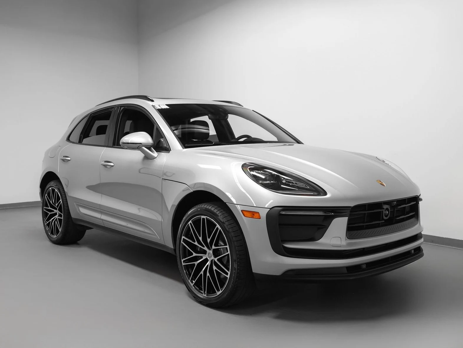 2026 Porsche Macan (95B), 9/20