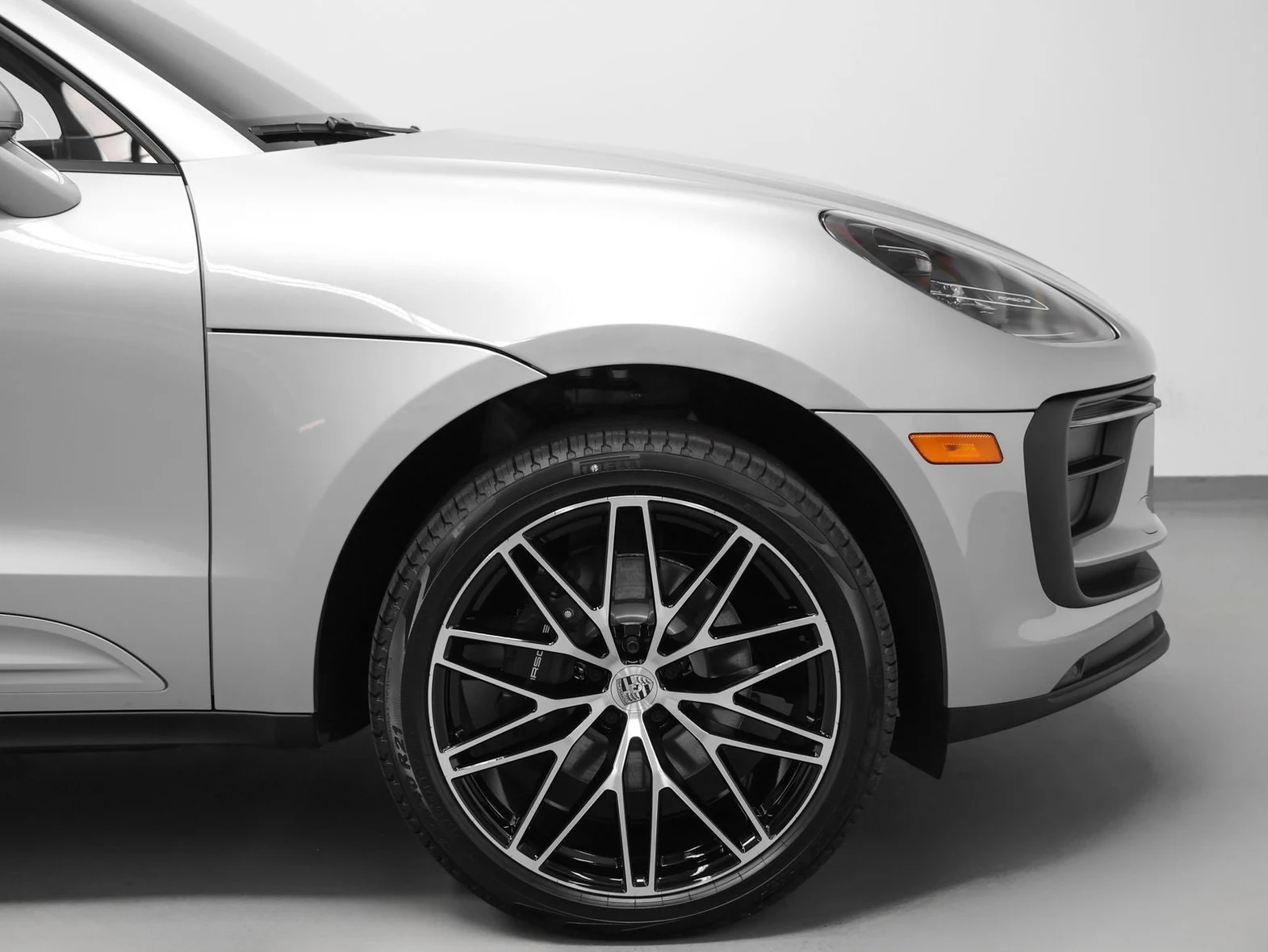 2026 Porsche Macan (95B), 14/20