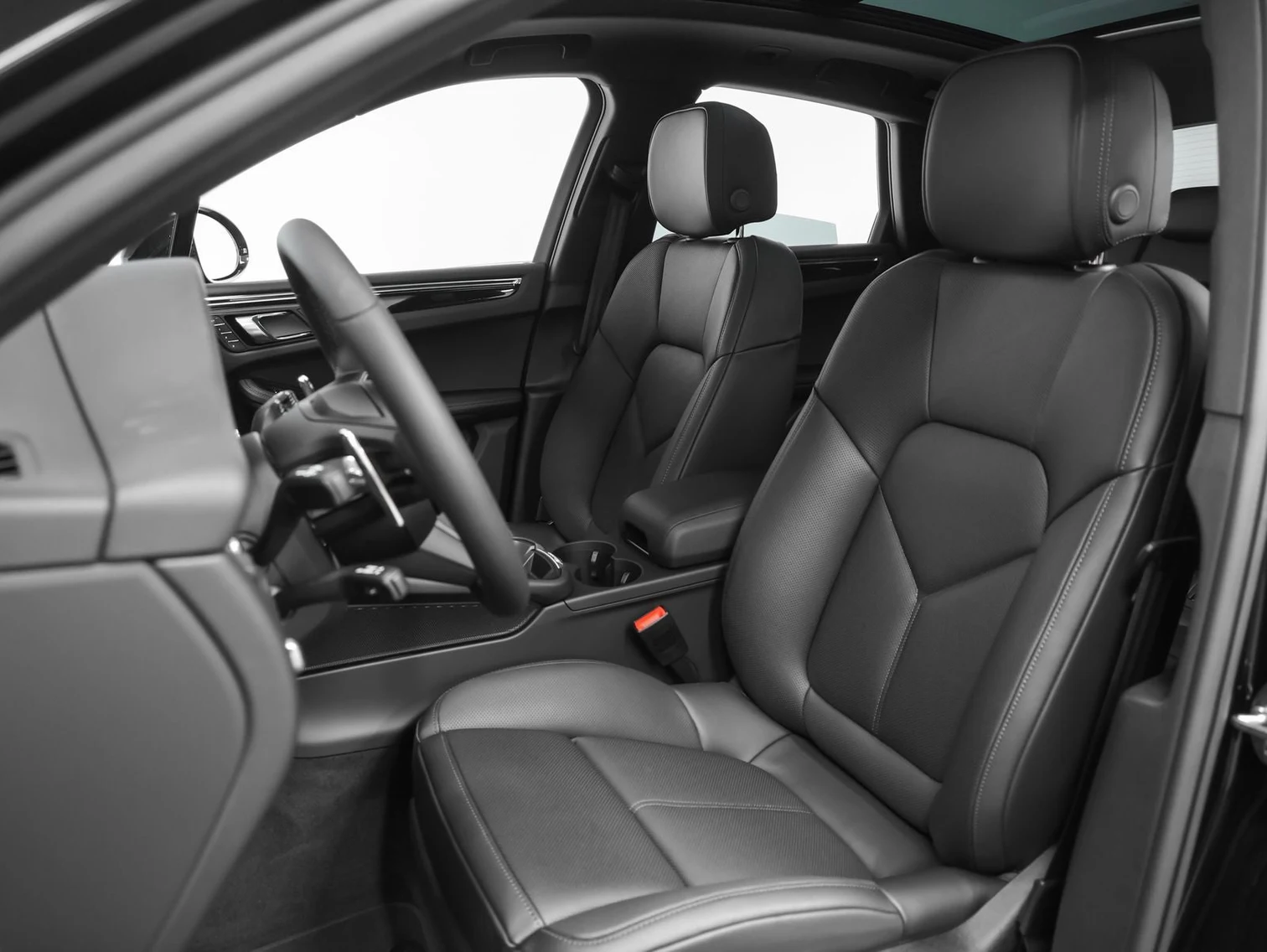 2026 Porsche Macan (95B), 5/20
