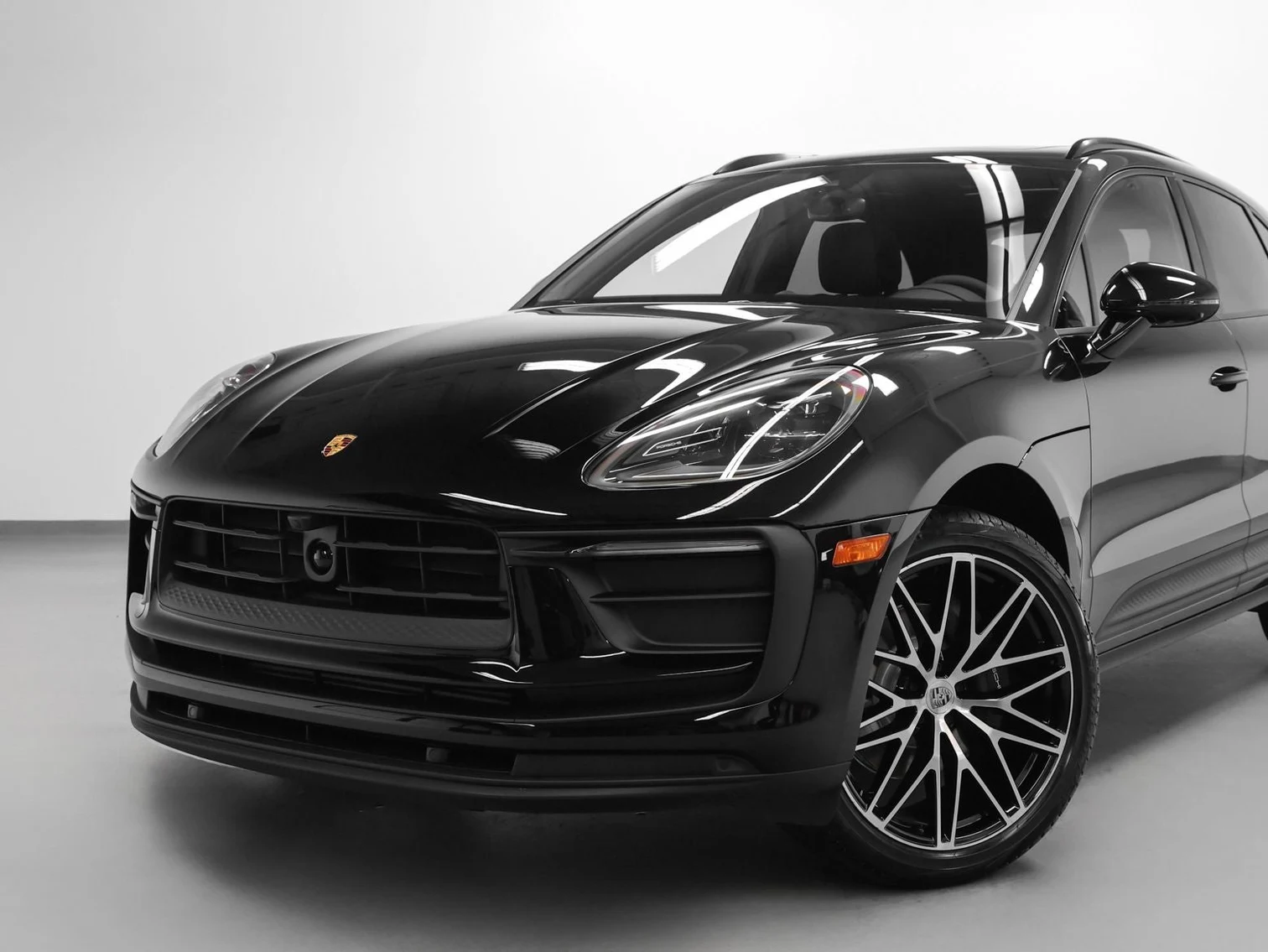2026 Porsche Macan (95B), 6/20