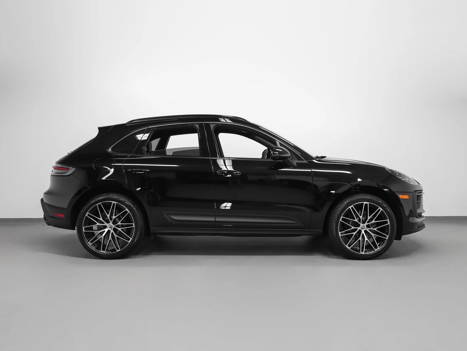 2026 Porsche Macan (95B), 12/20