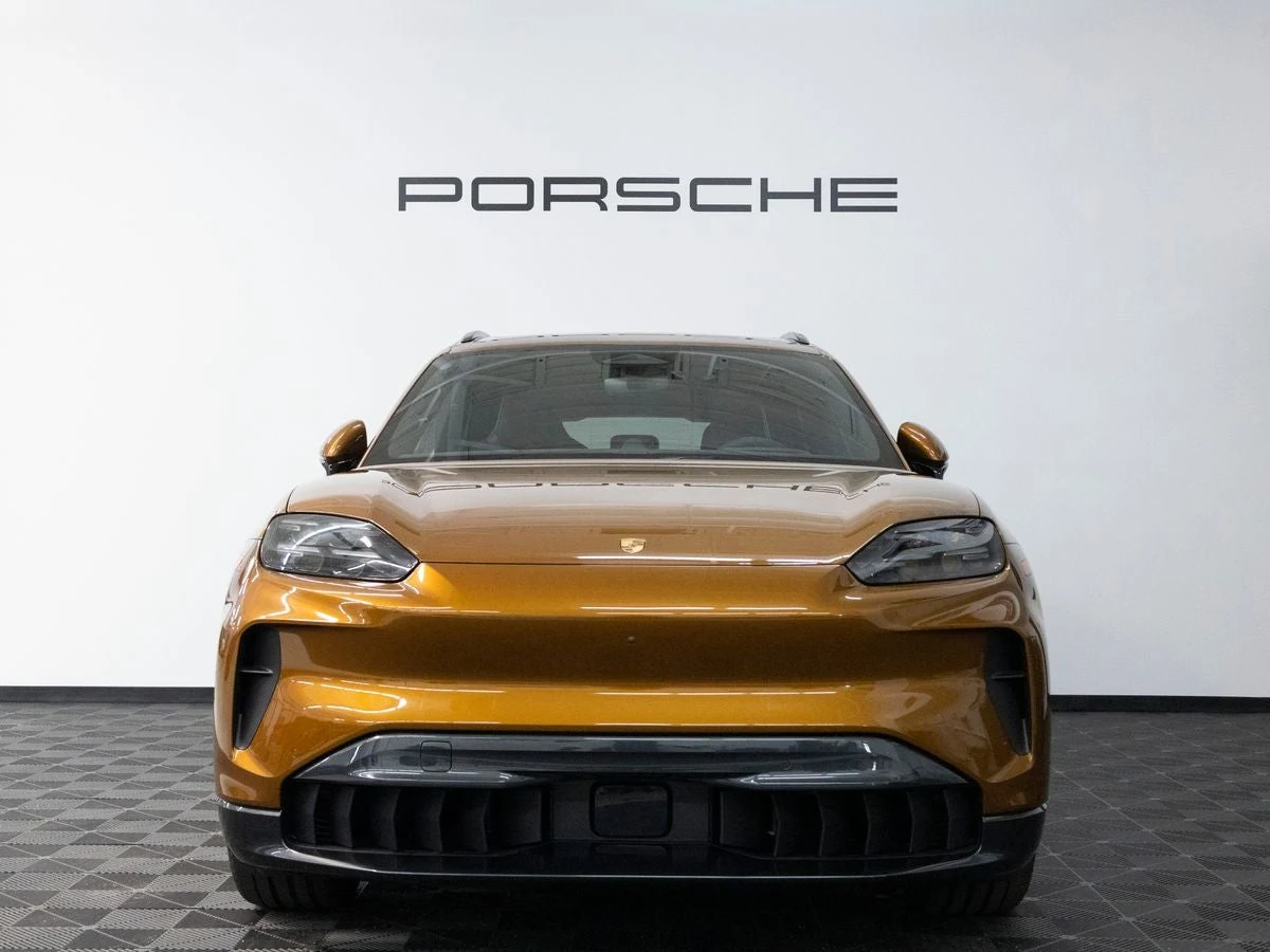 2026 Porsche Cayenne Electric (E4), 10/20
