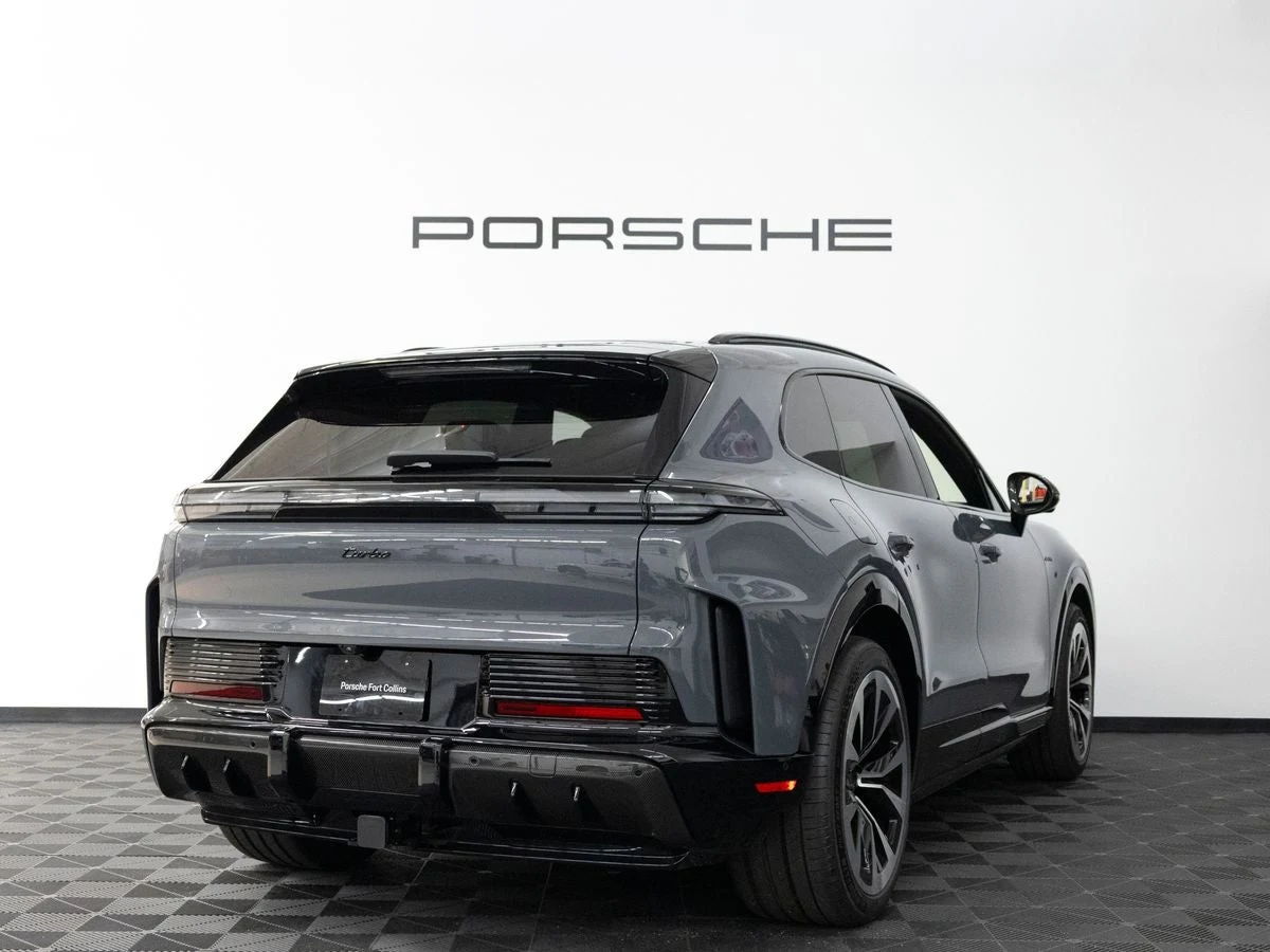 2026 Porsche Cayenne Turbo Electric (E4), 7/20