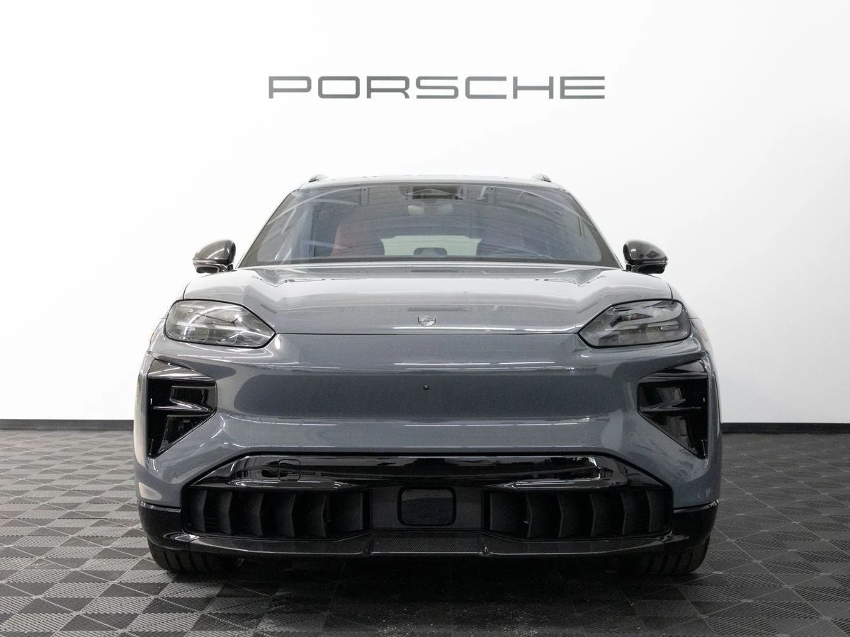 2026 Porsche Cayenne Turbo Electric (E4), 10/20