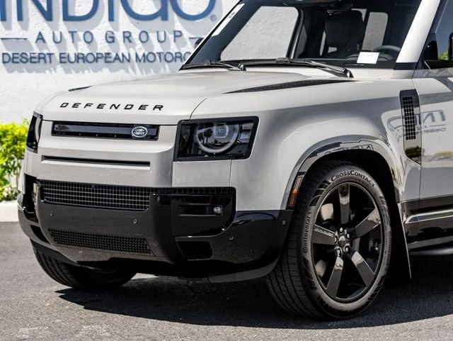 2026 Land Rover Defender 110 X-Dynamic SE (L663), 2/20