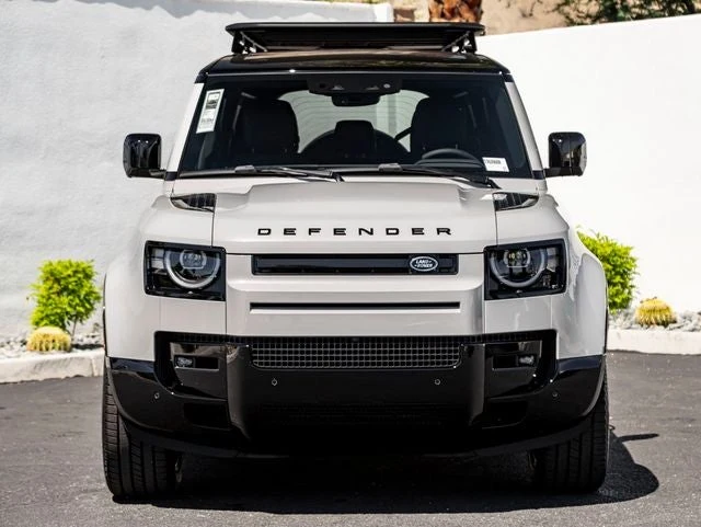 2026 Land Rover Defender 110 X-Dynamic SE (L663), 3/20