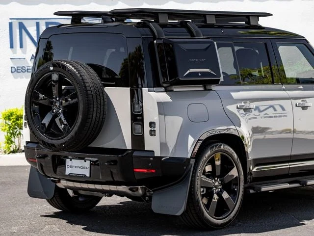 2026 Land Rover Defender 110 X-Dynamic SE (L663), 7/20
