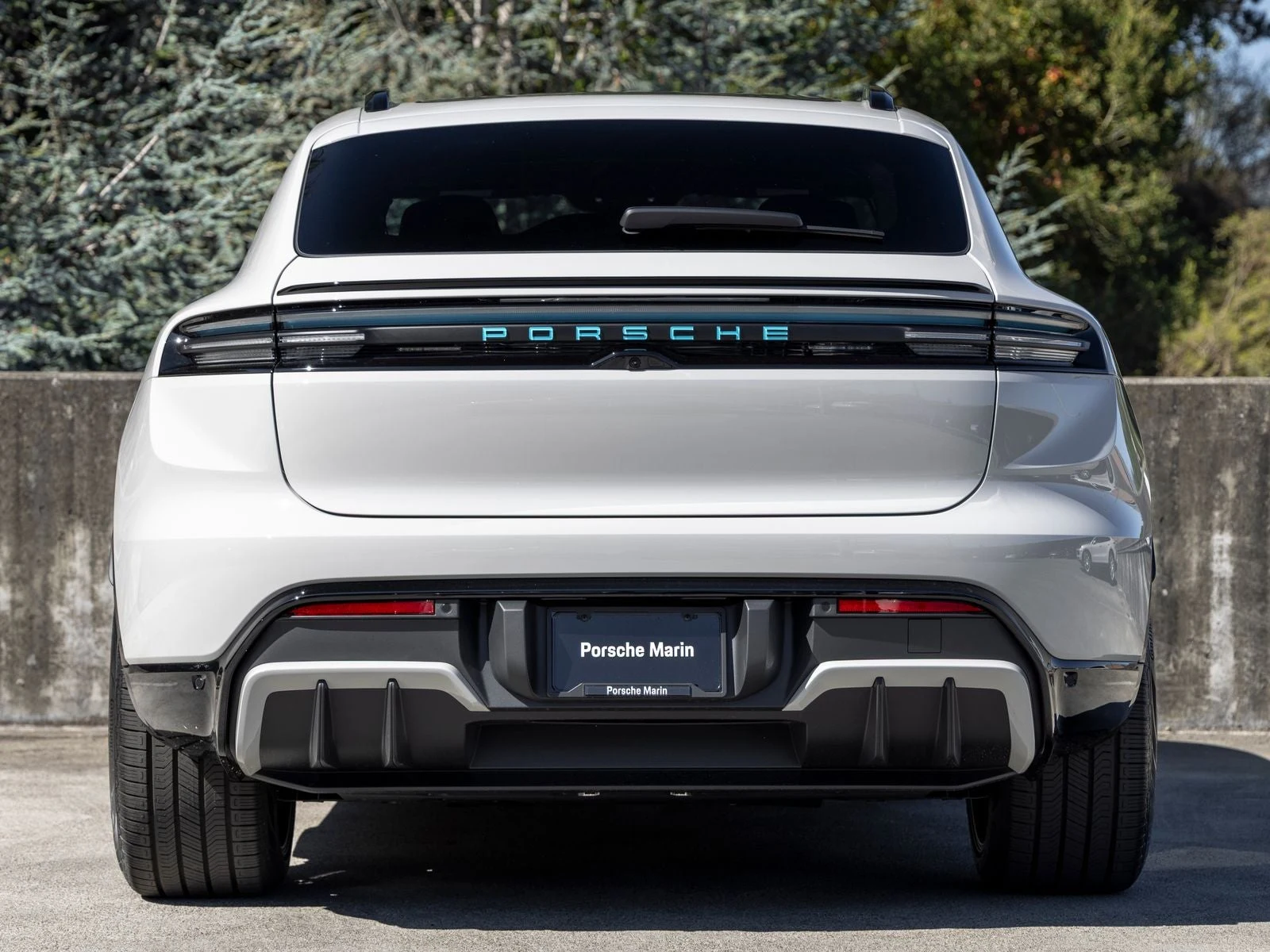 2026 Porsche Macan GTS Electric (XAB), 10/20