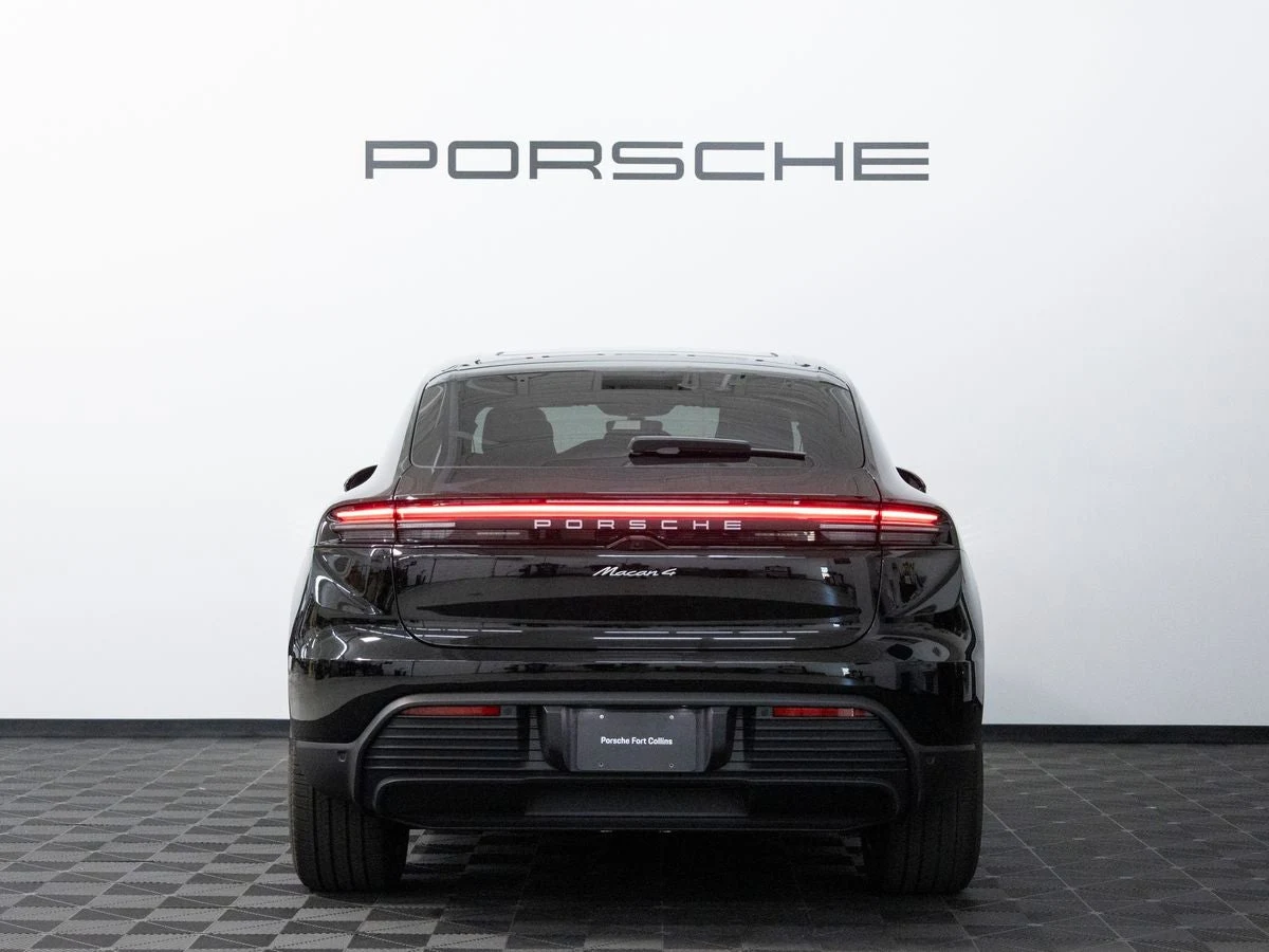 2026 Porsche Macan 4 Electric (XAB), 6/20