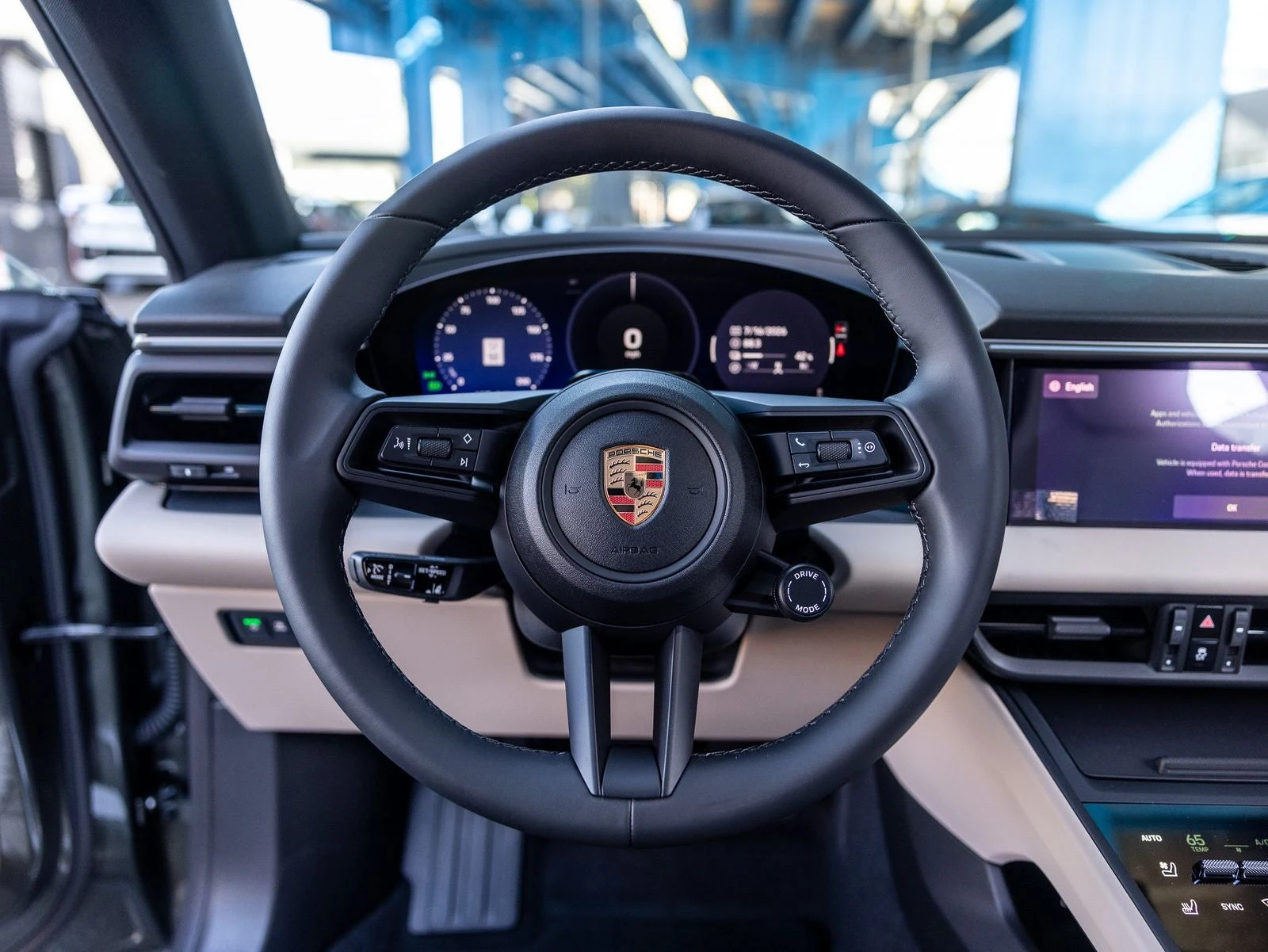 2026 Porsche Macan 4 Electric (XAB), 6/20