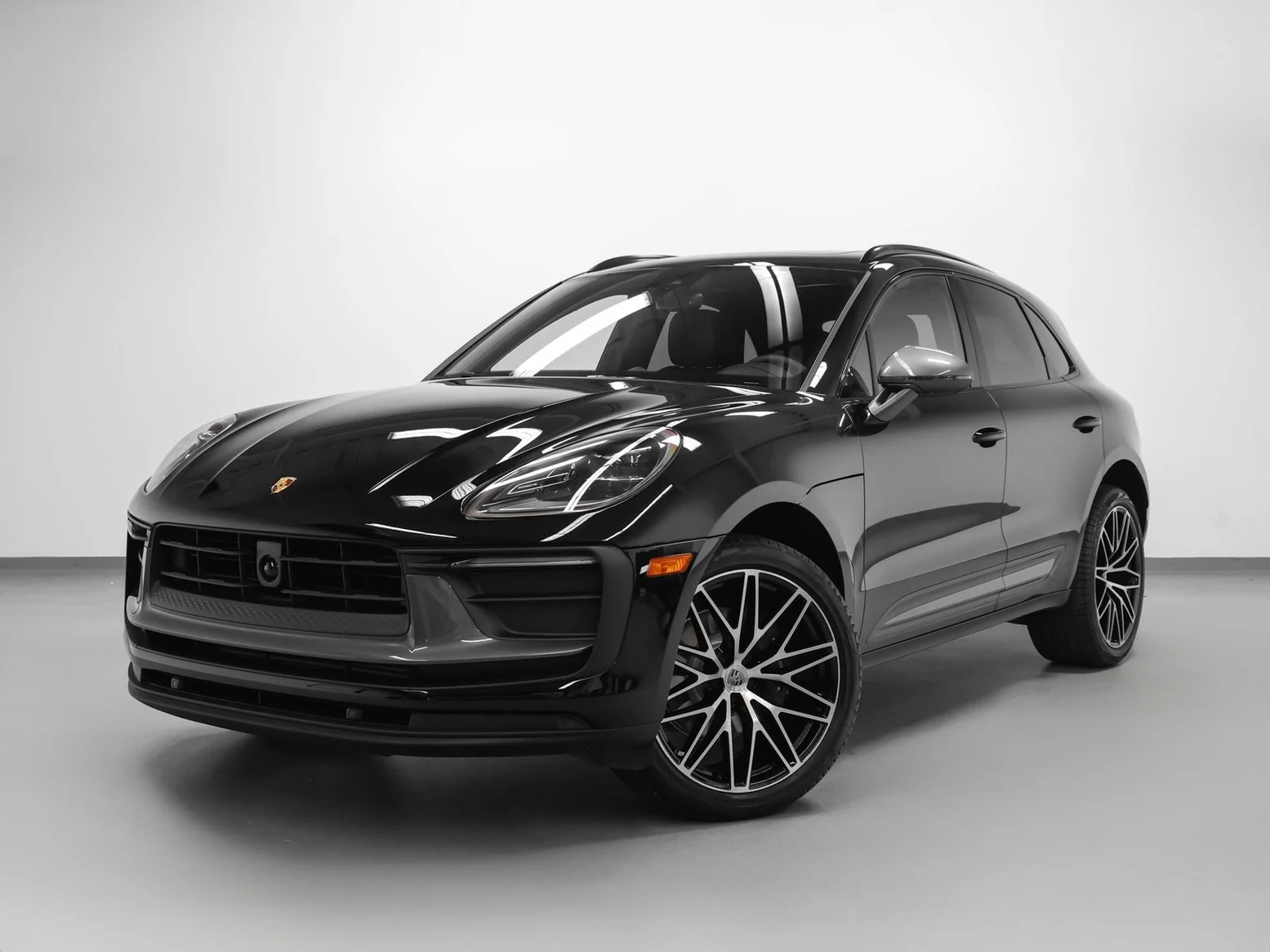 Porsche Macan T (95B) · black · Indigo Auto Group