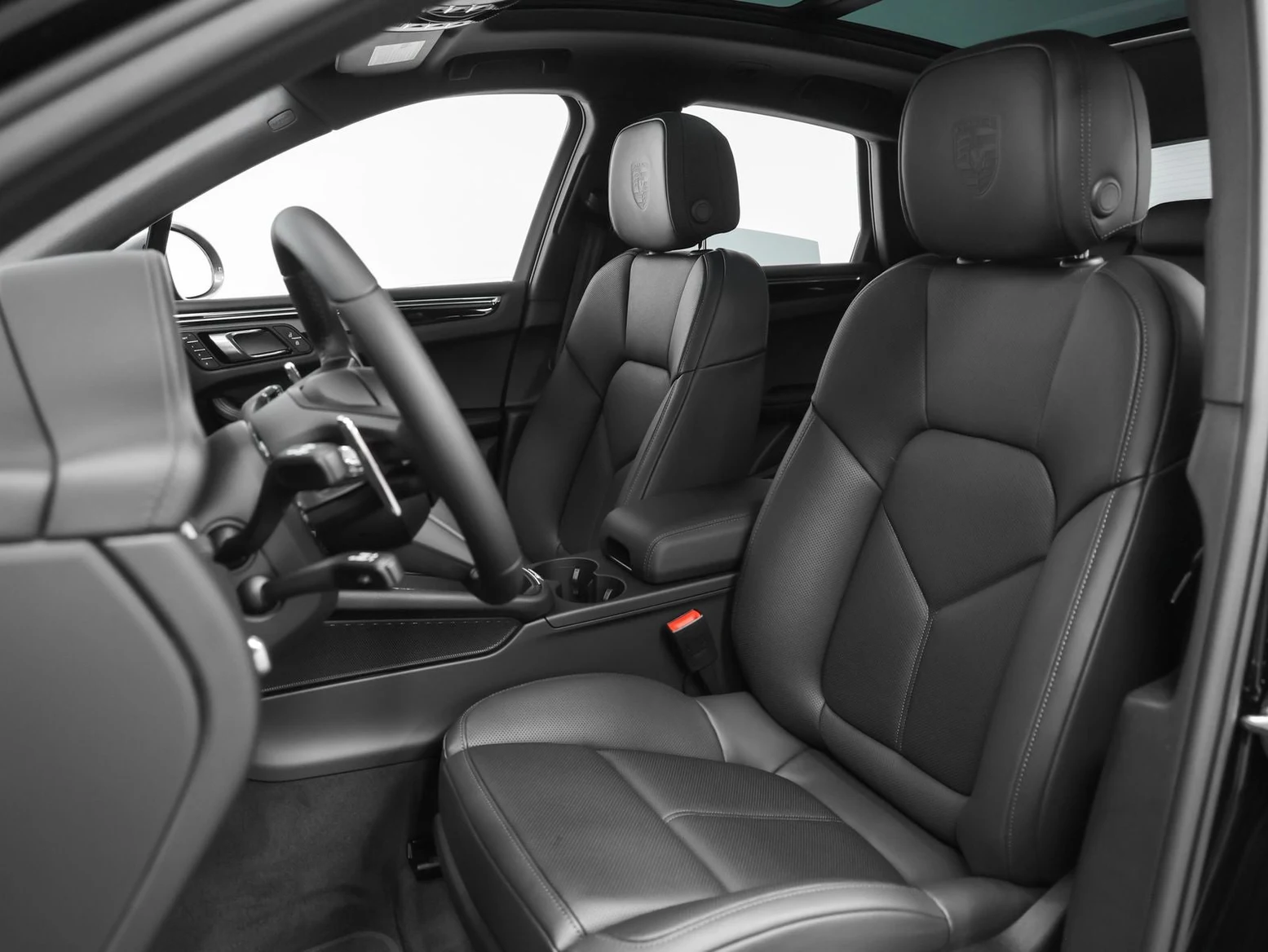 2026 Porsche Macan T (95B), 5/20