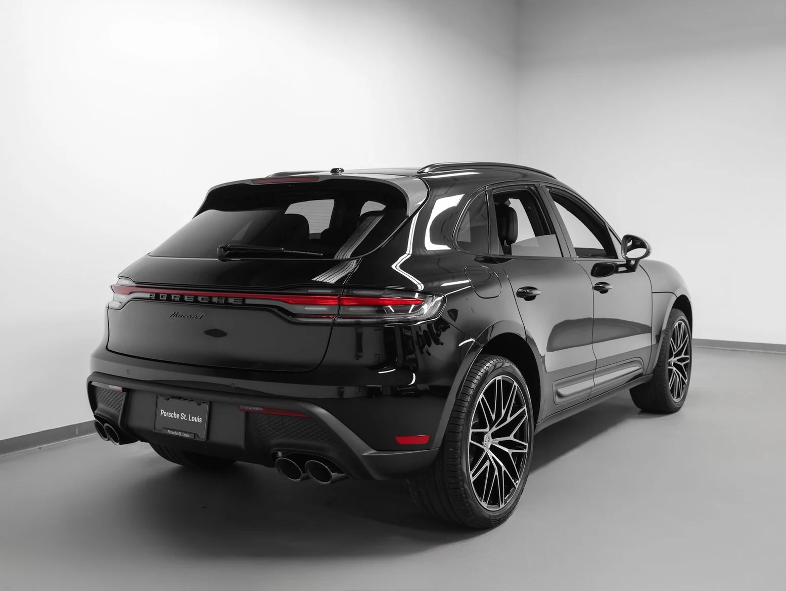 2026 Porsche Macan T (95B), 11/20