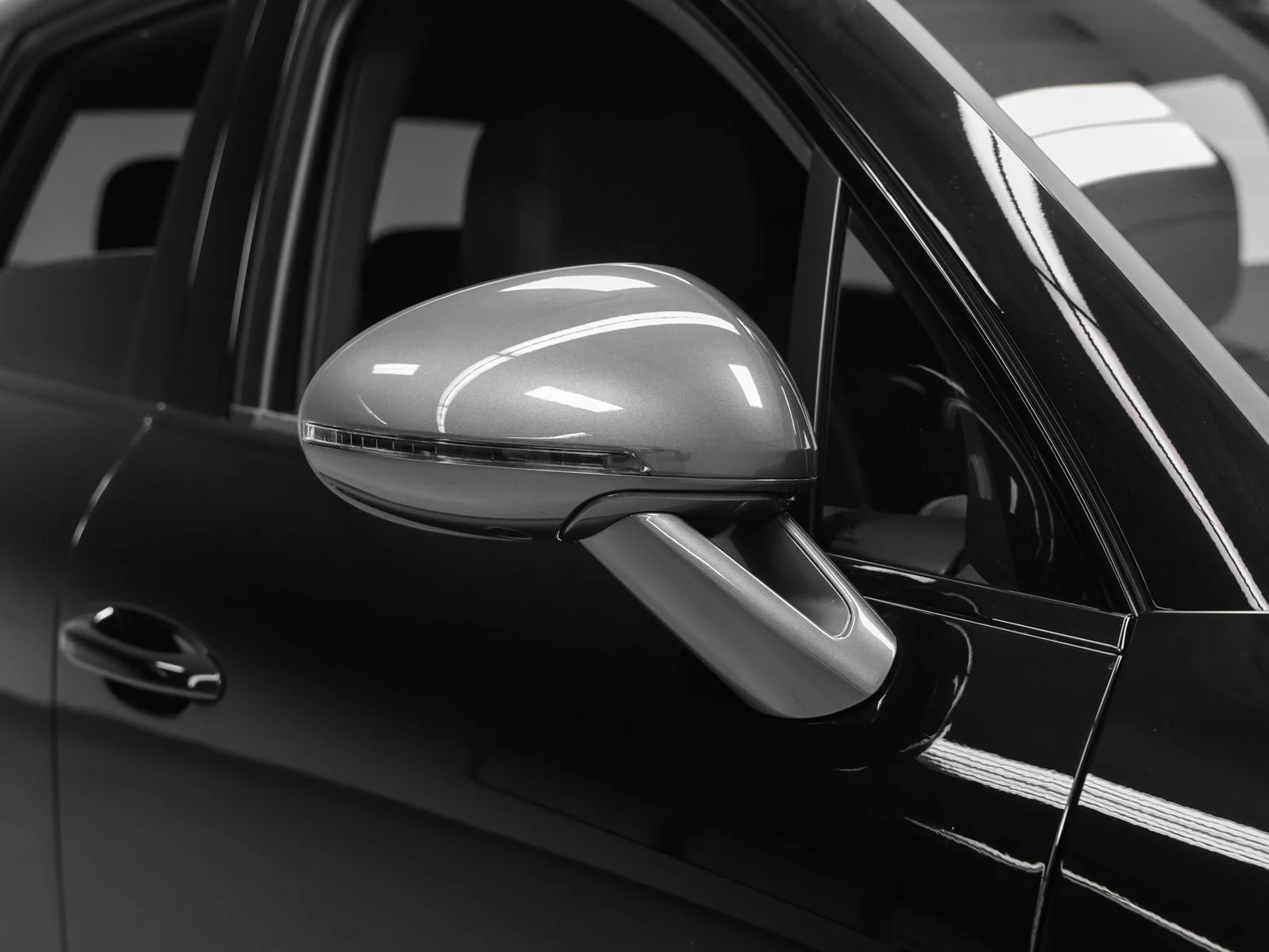 2026 Porsche Macan T (95B), 13/20