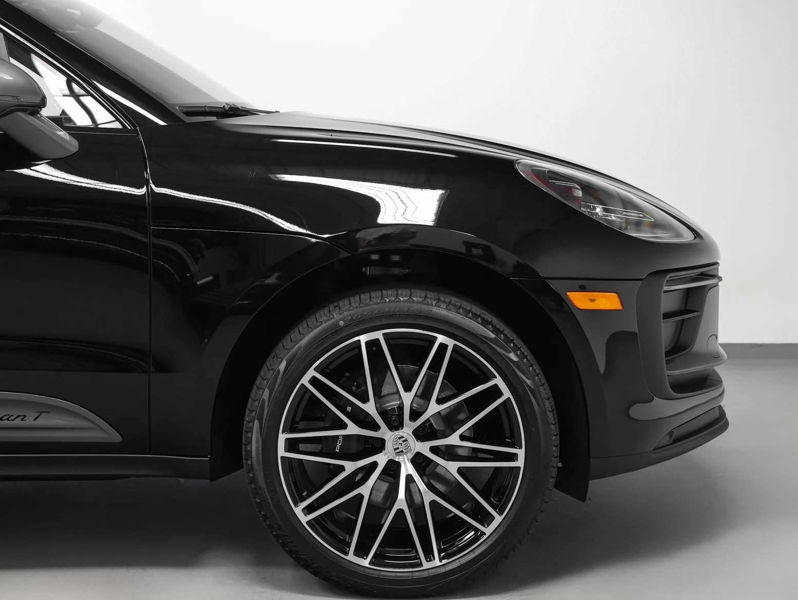 2026 Porsche Macan T (95B), 15/20
