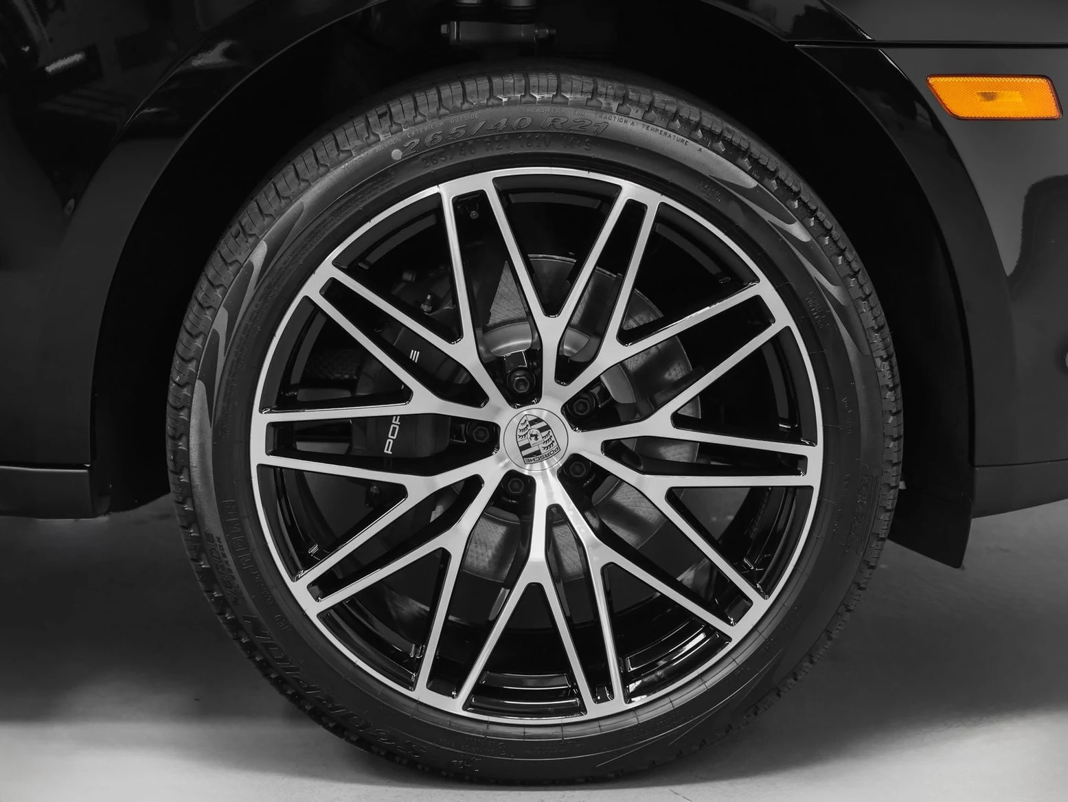 2026 Porsche Macan T (95B), 16/20