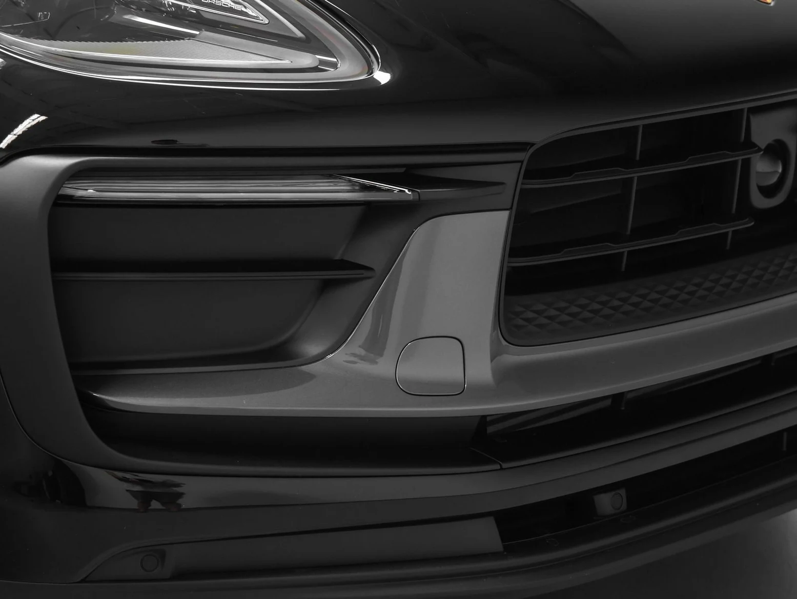 2026 Porsche Macan T (95B), 18/20