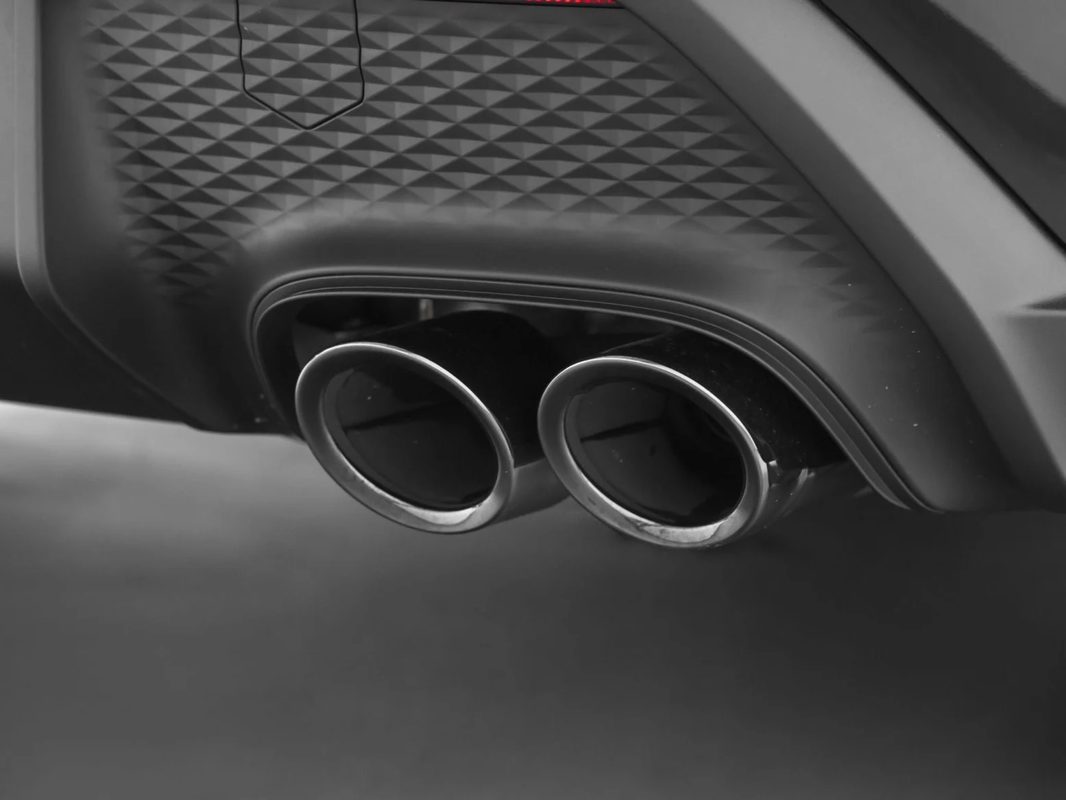 2026 Porsche Macan T (95B), 19/20