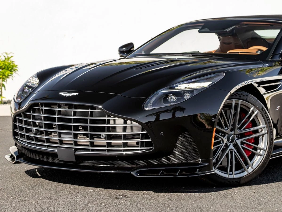 2026 Aston Martin DB12 S Volante, 3/20