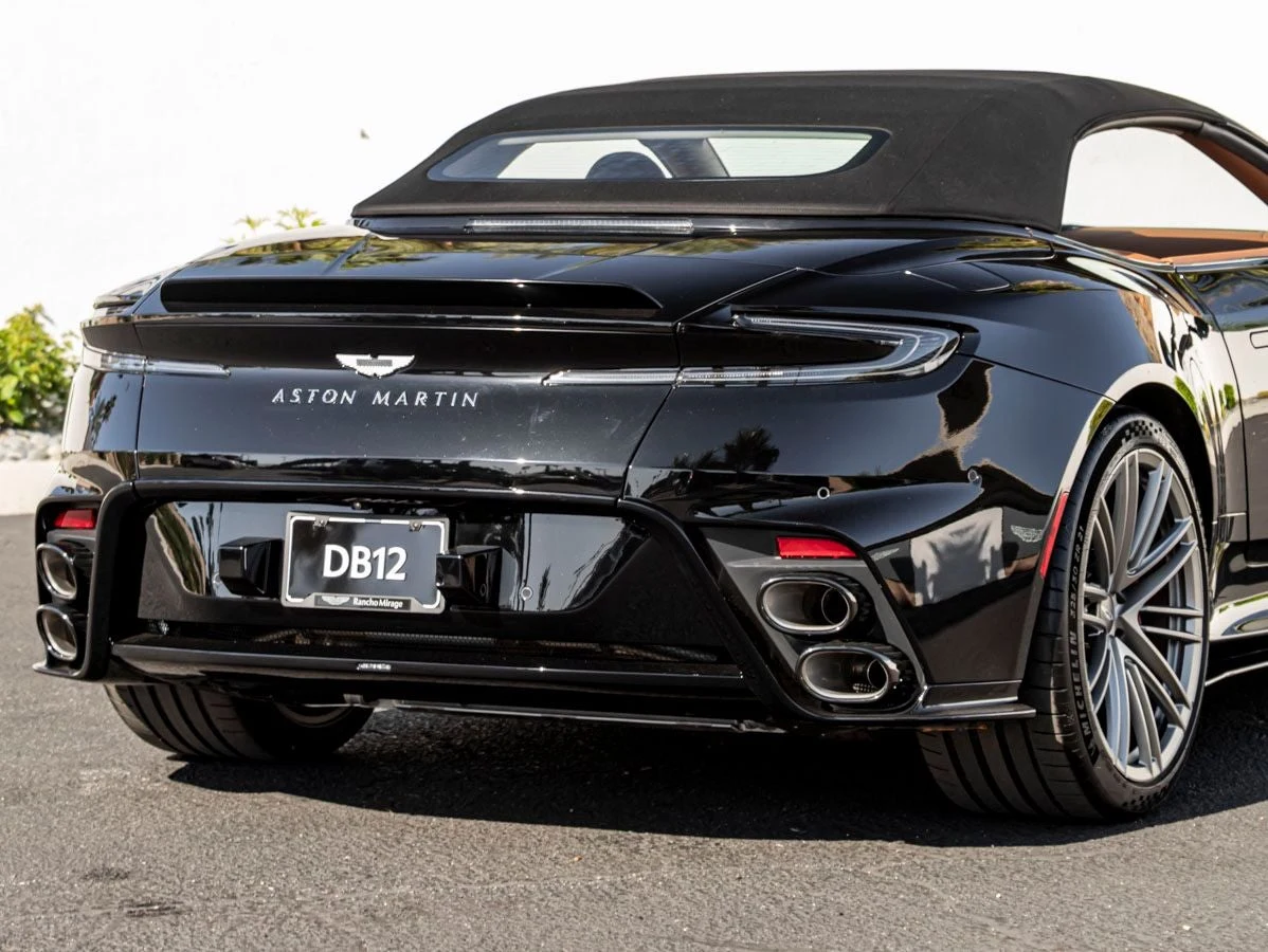 2026 Aston Martin DB12 S Volante, 9/20