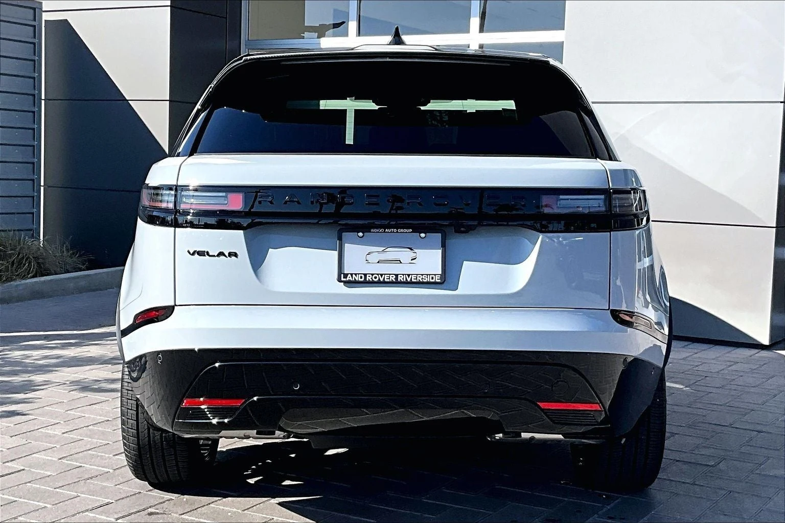 2026 Land Rover Range Rover Velar Dynamic SE (L560), 4/14