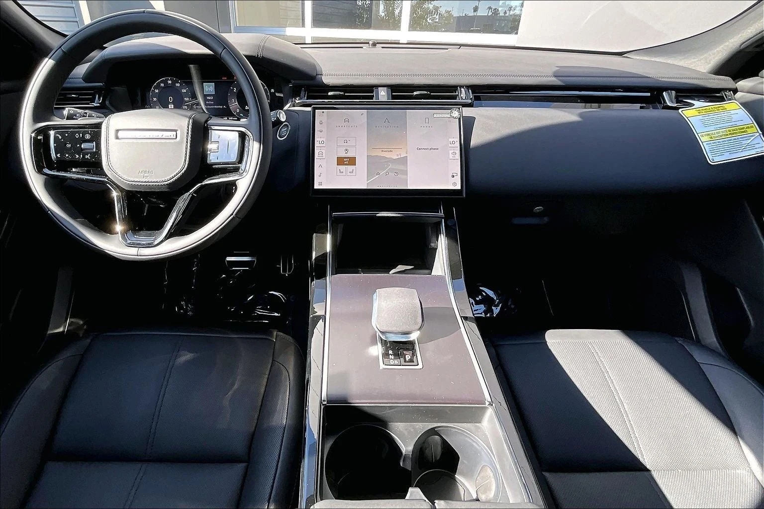 2026 Land Rover Range Rover Velar Dynamic SE (L560), 5/14