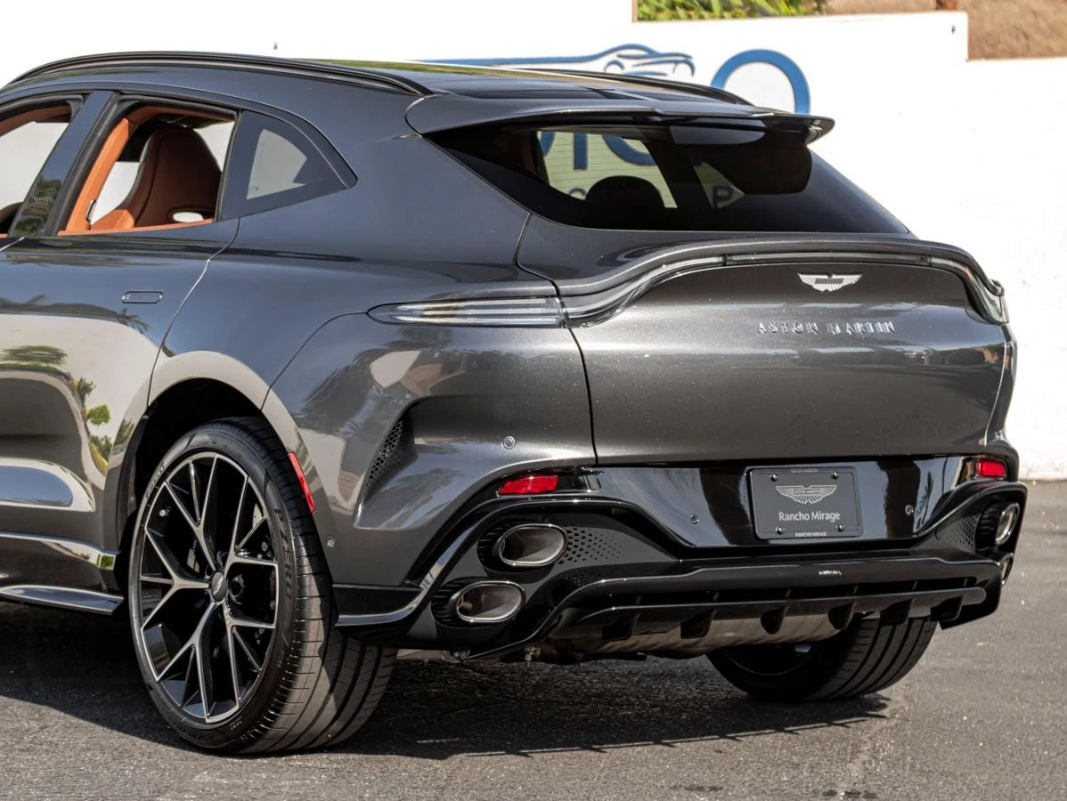 2026 Aston Martin DBX S, 10/20