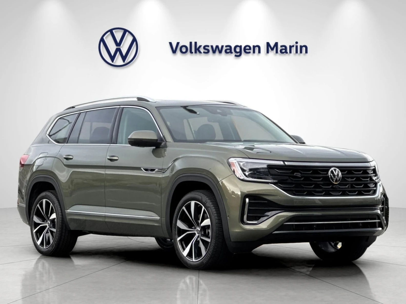 2026 Volkswagen Atlas 2.0T SEL Premium R-Line (2024 Update), 7/20