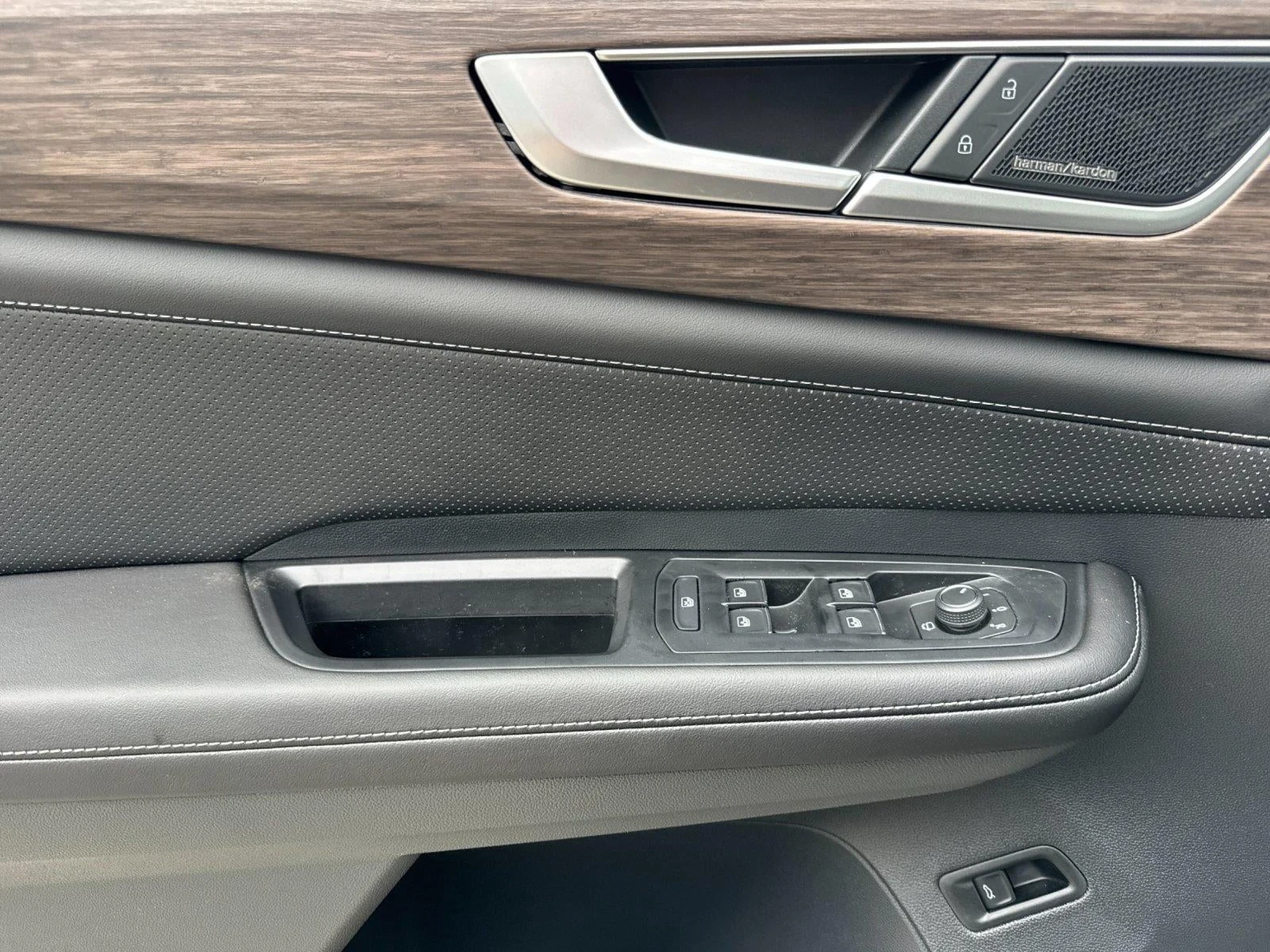 2026 Volkswagen Atlas 2.0T SEL Premium R-Line (2024 Update), 10/20