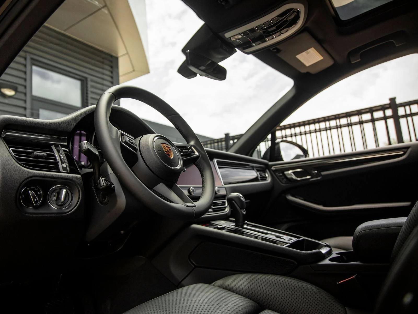 2026 Porsche Macan (95B), 4/20