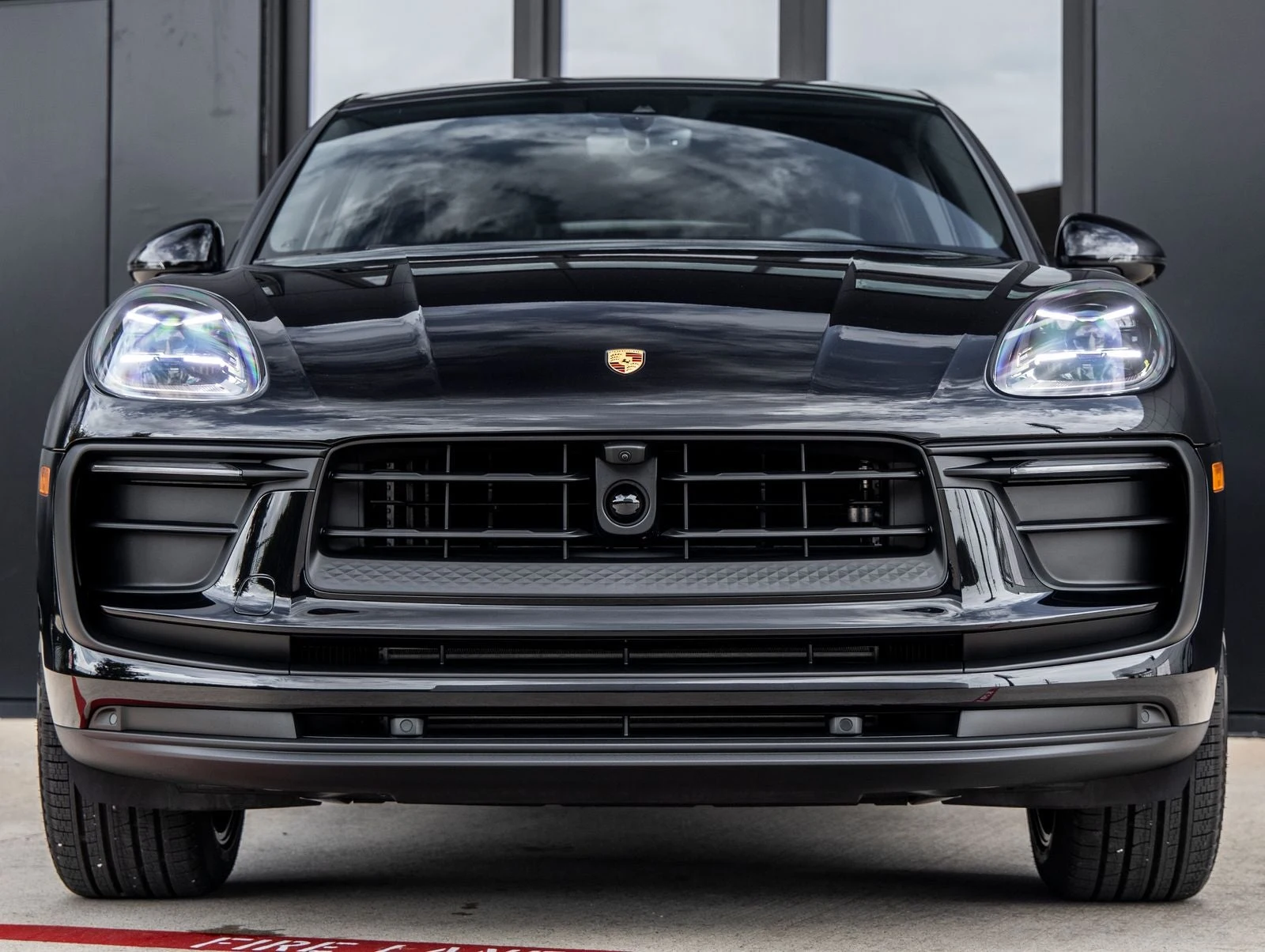 2026 Porsche Macan (95B), 8/20