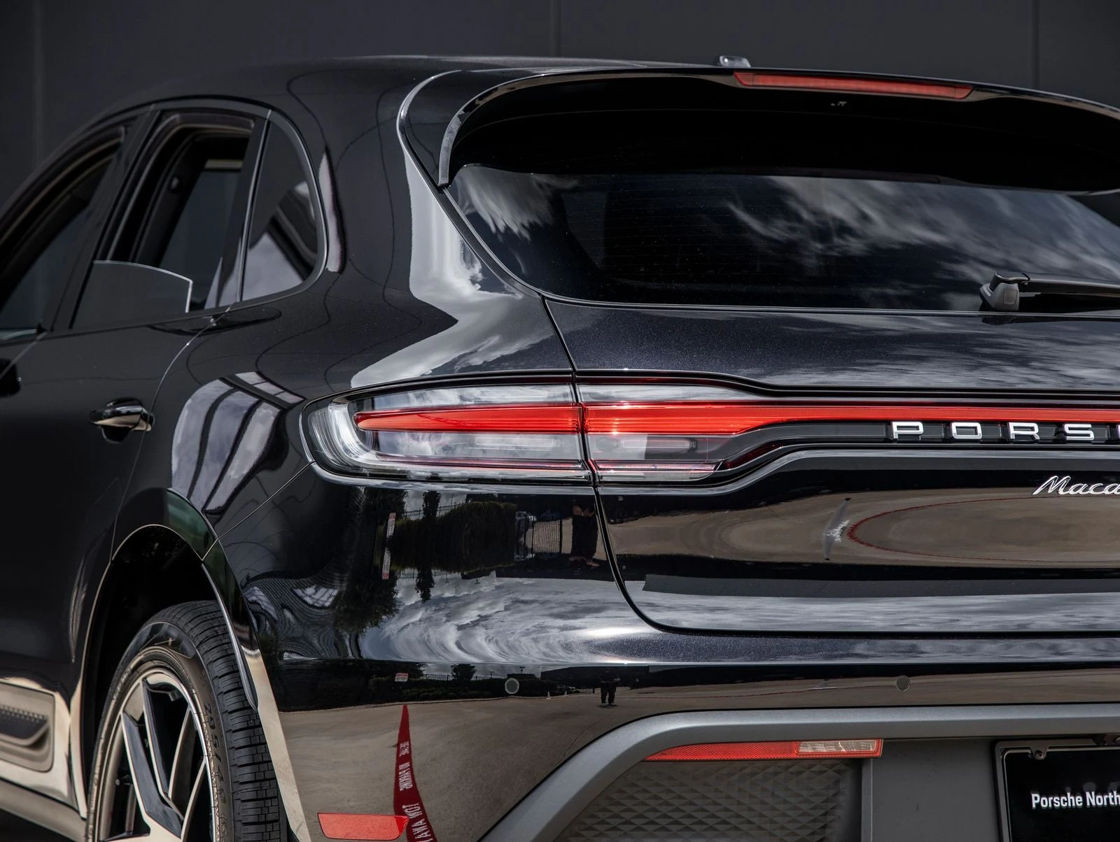 2026 Porsche Macan (95B), 13/20