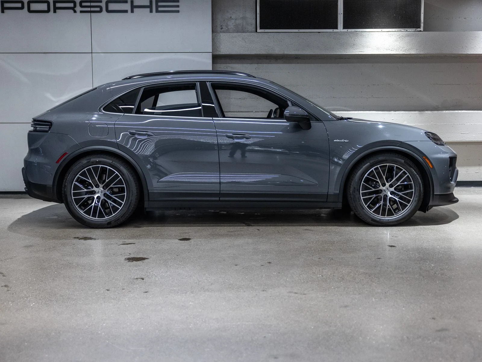 2026 Porsche Macan 4 Electric (XAB), 9/20